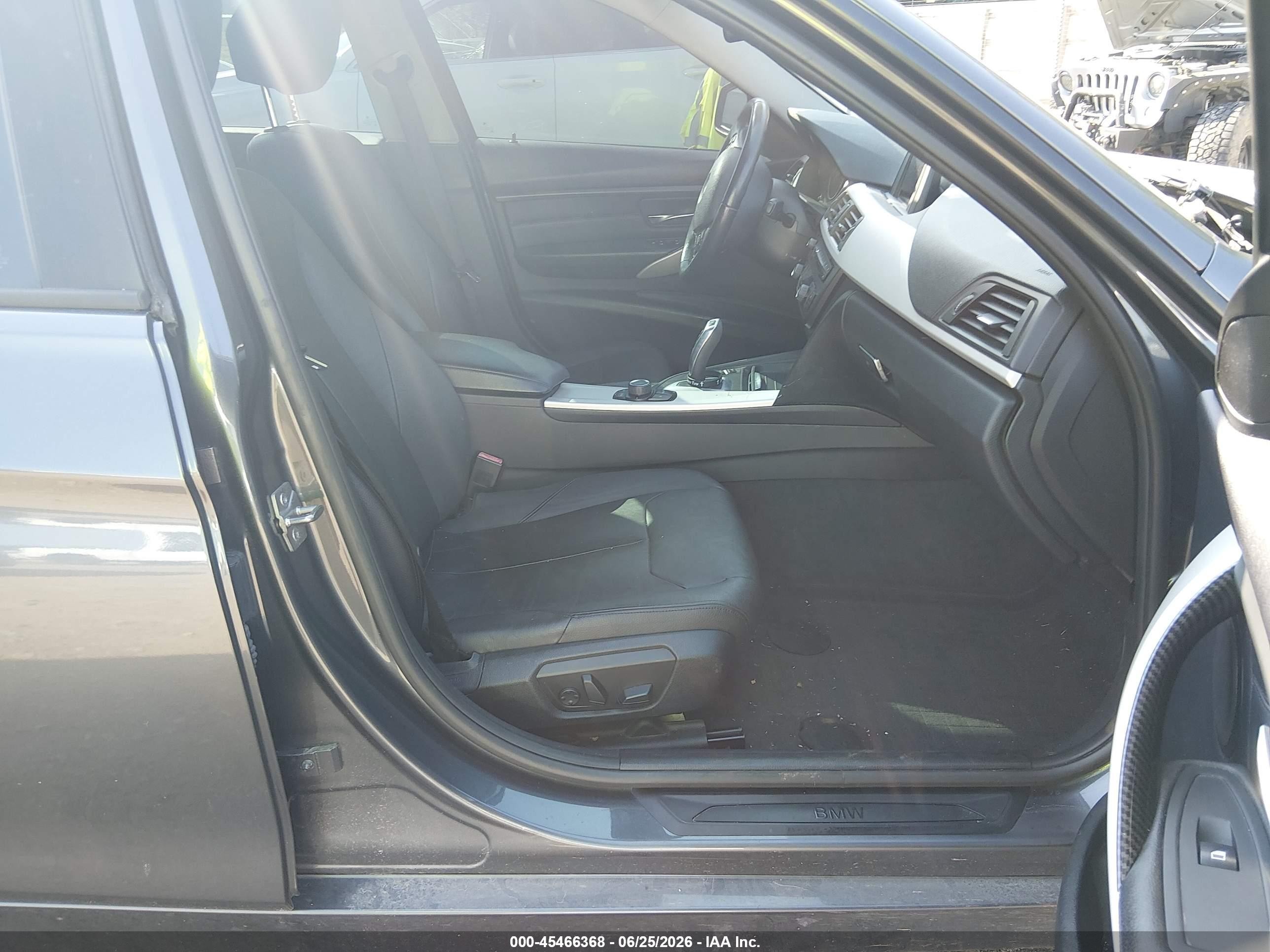 2013 Bmw 320i Xdrive Silver vin: WBA3C3C5XDF981662