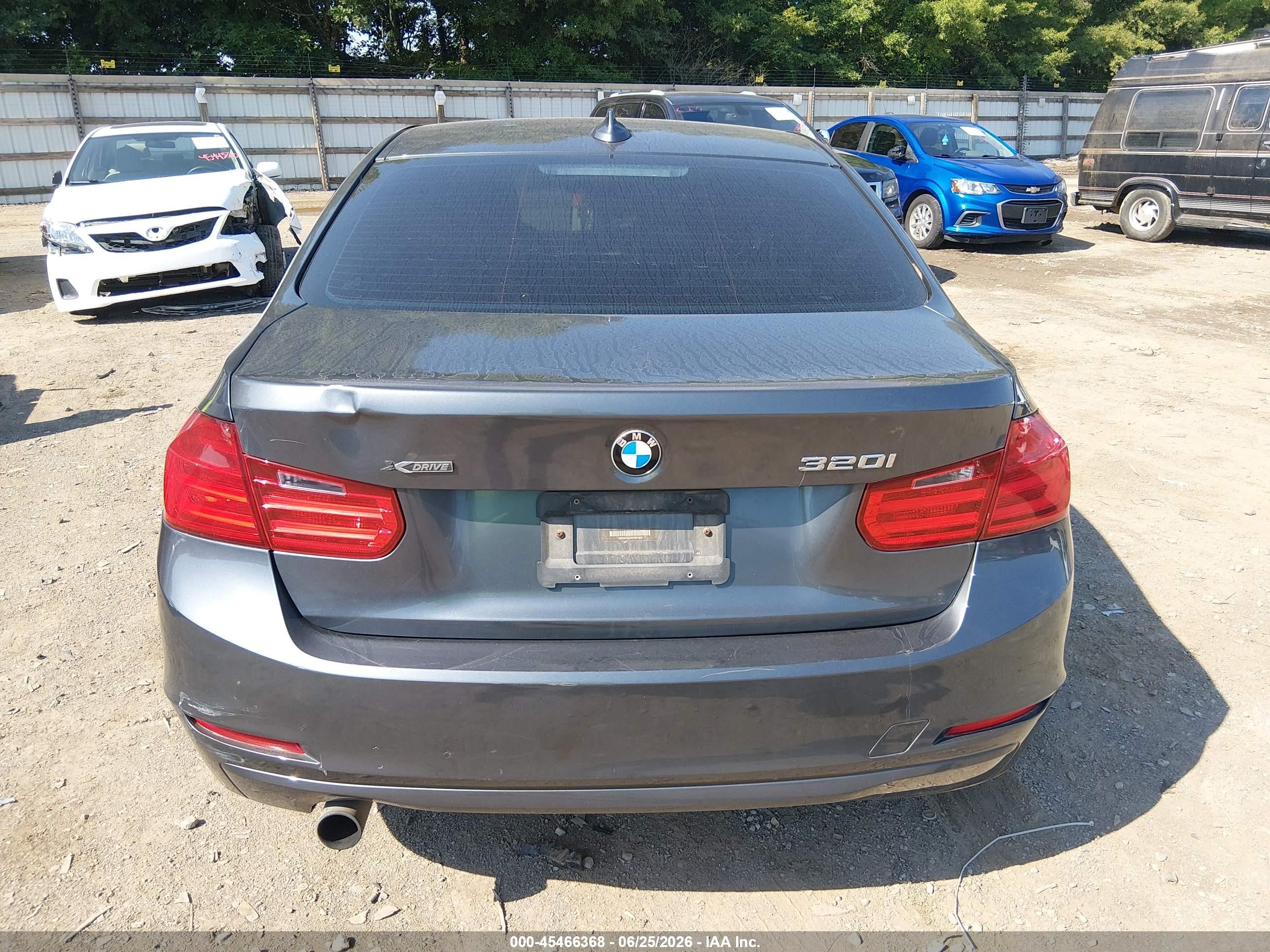 2013 Bmw 320i Xdrive Silver vin: WBA3C3C5XDF981662