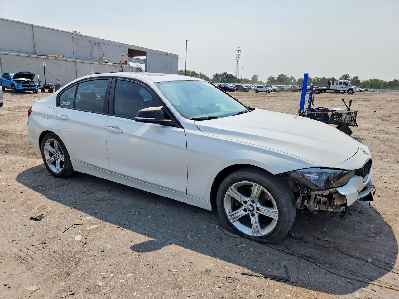 2014 Bmw 320 I Xdrive White vin: WBA3C3G50ENS69212