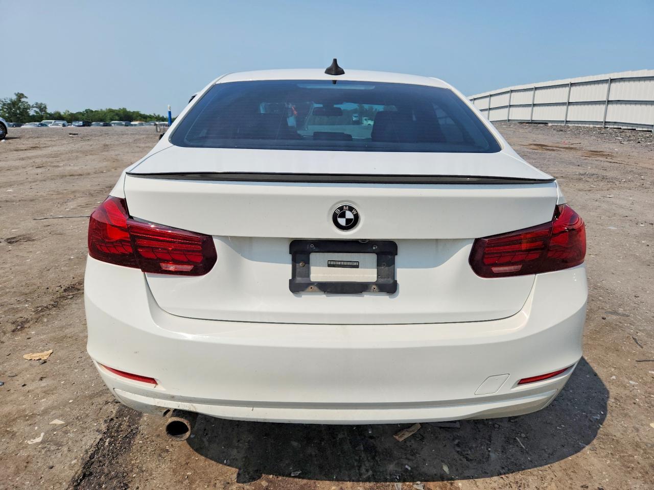 2014 Bmw 320 I Xdrive White vin: WBA3C3G50ENS69212