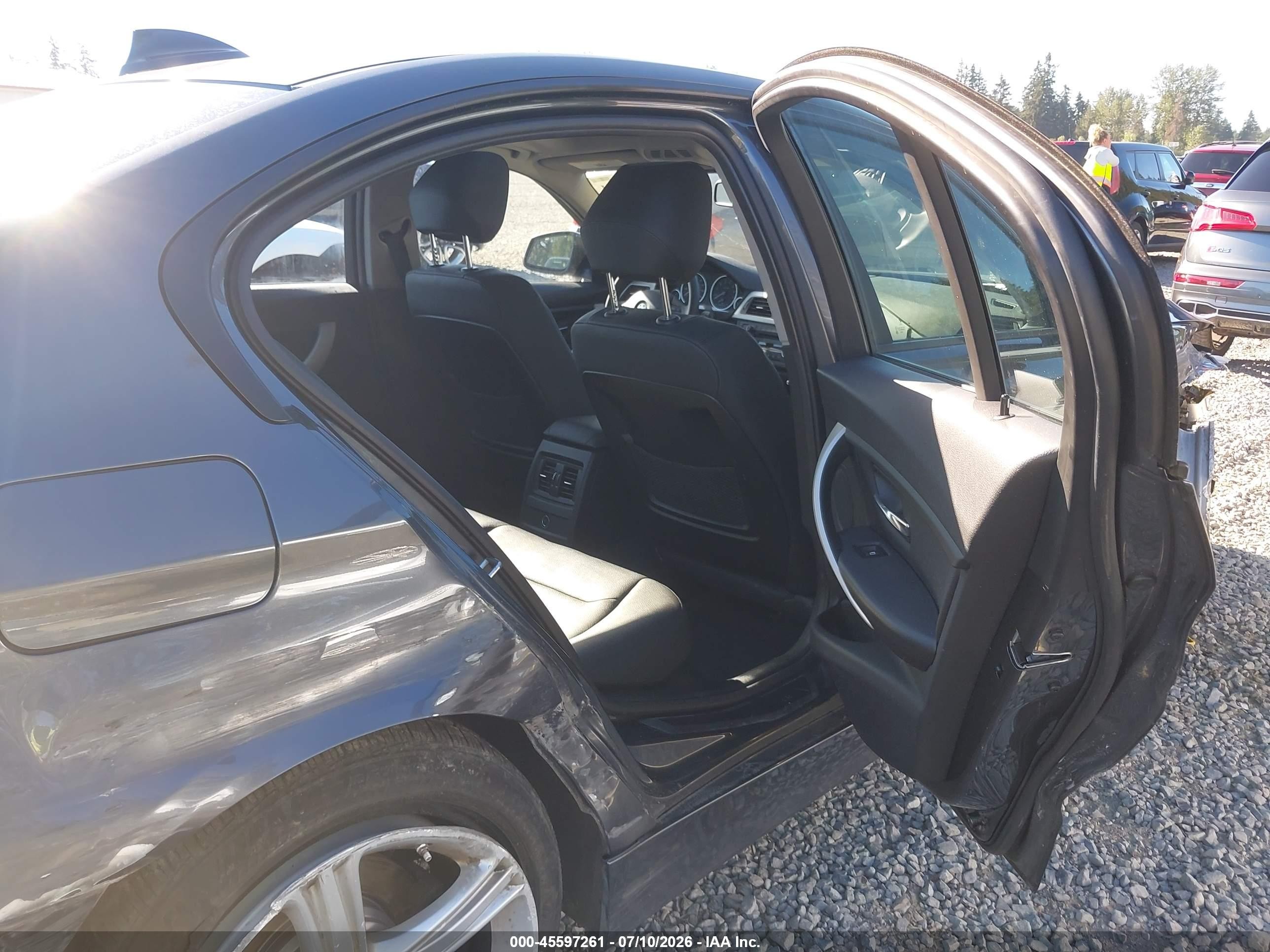 2015 Bmw 320i Xdrive Gray vin: WBA3C3G50FNS76145