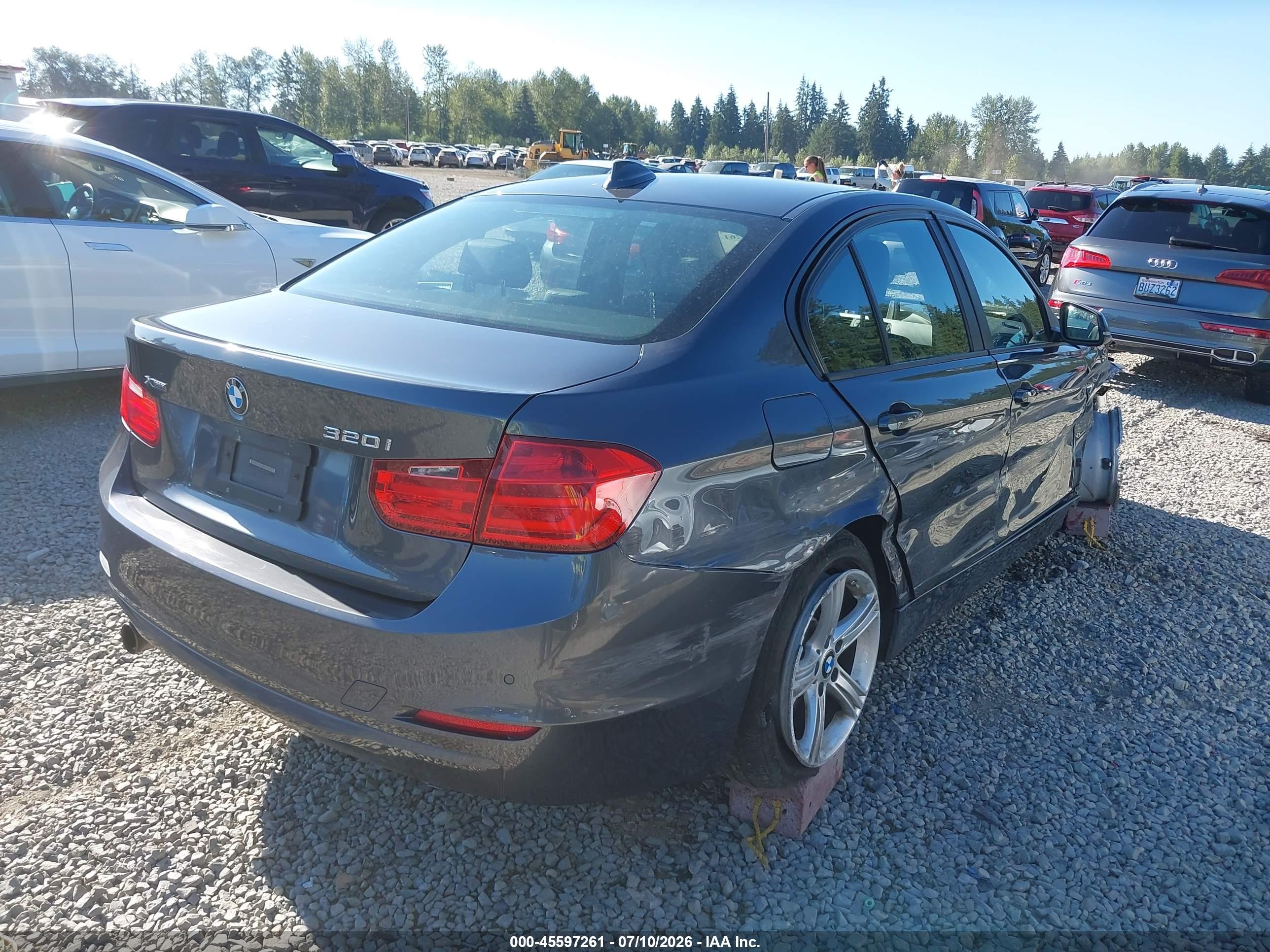 2015 Bmw 320i Xdrive Gray vin: WBA3C3G50FNS76145