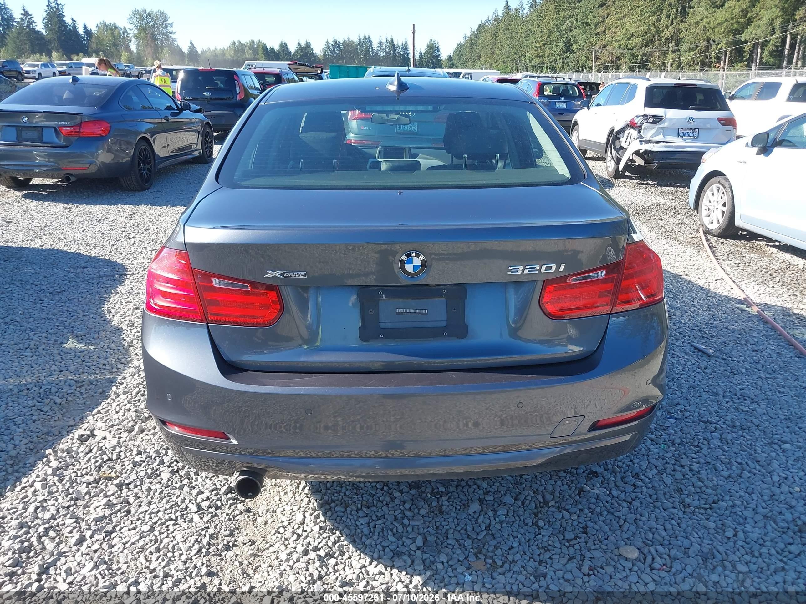 2015 Bmw 320i Xdrive Gray vin: WBA3C3G50FNS76145
