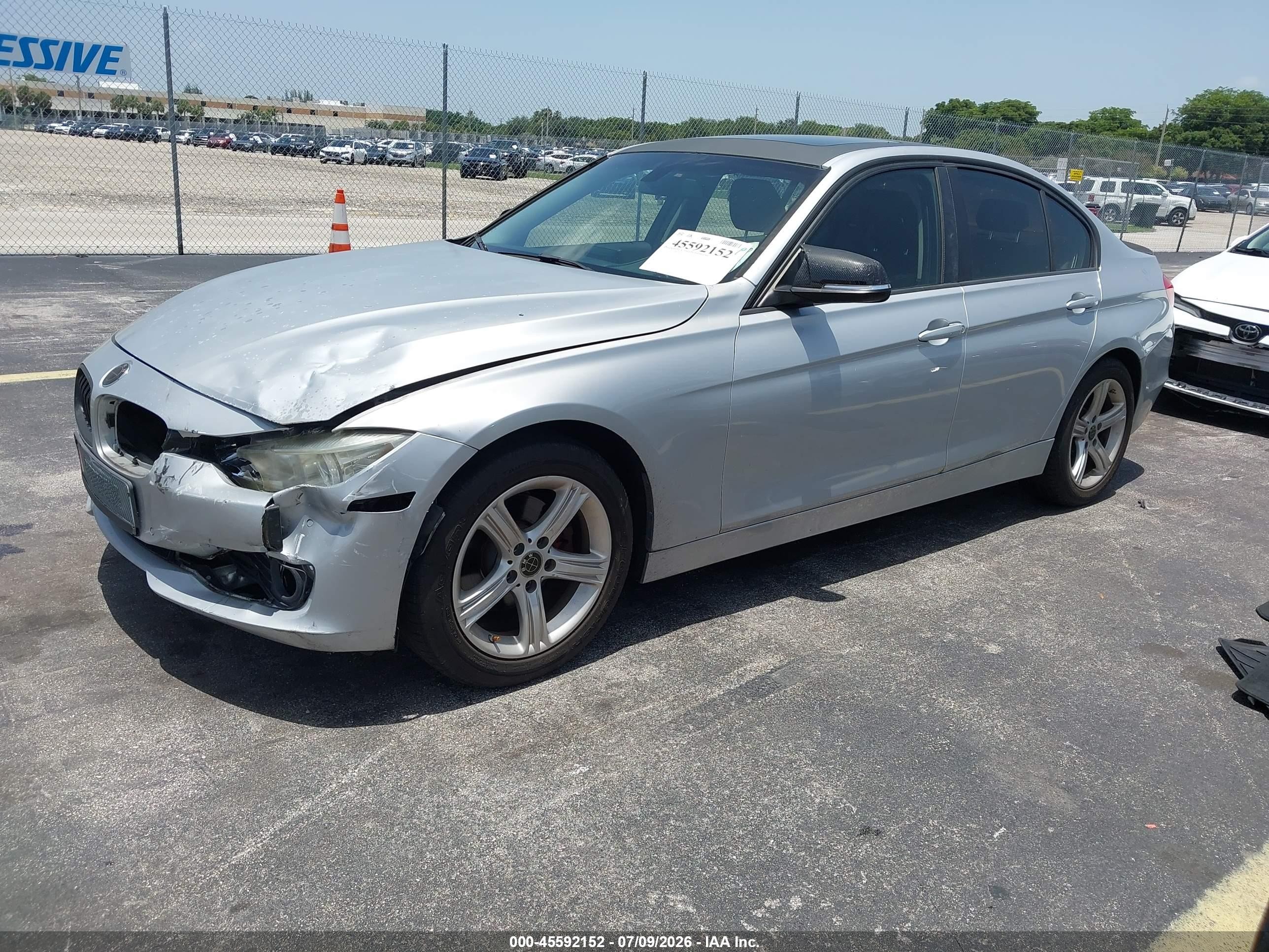 2015 Bmw 320i Xdrive Silver vin: WBA3C3G50FNT52320