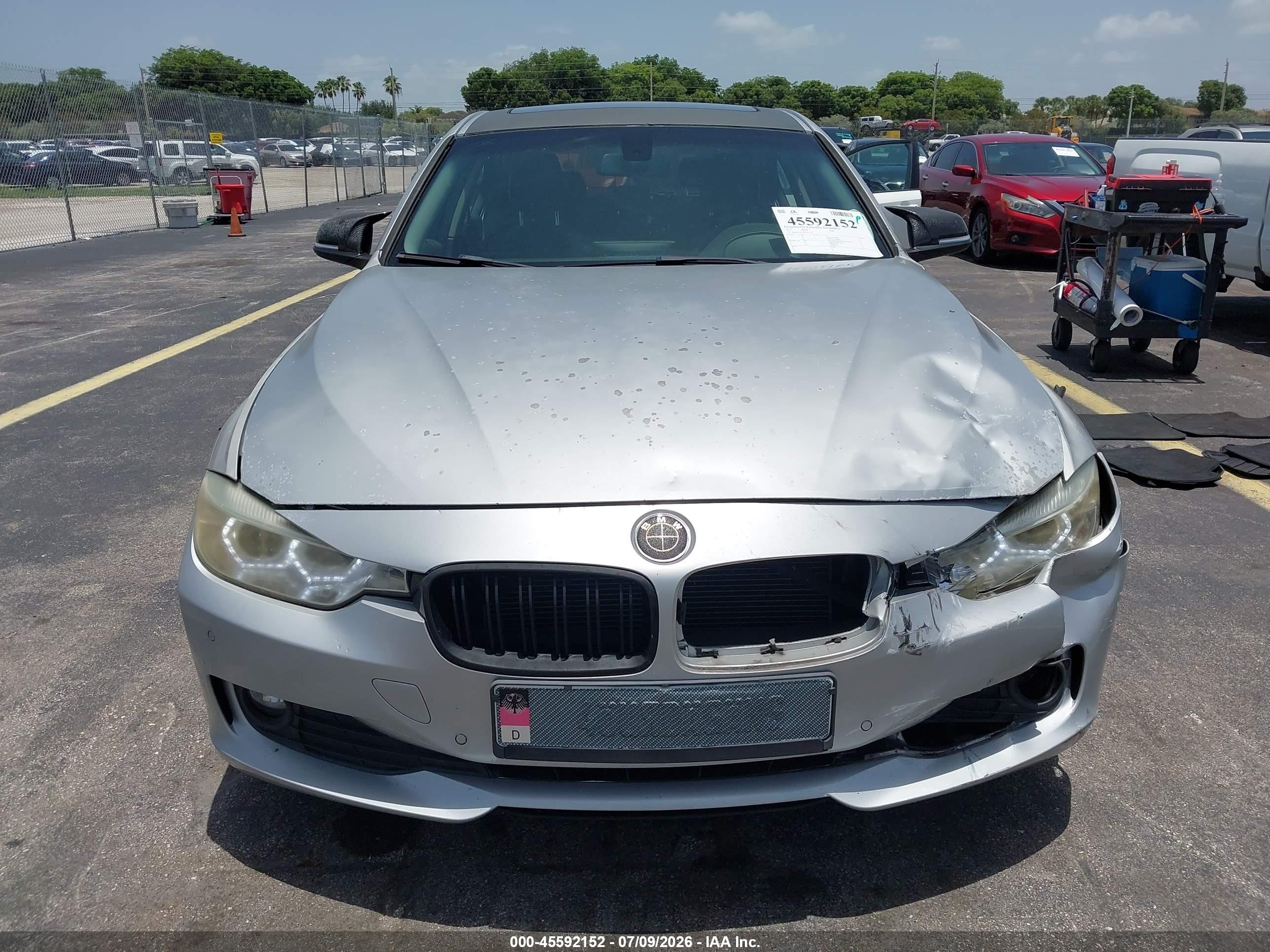 2015 Bmw 320i Xdrive Silver vin: WBA3C3G50FNT52320