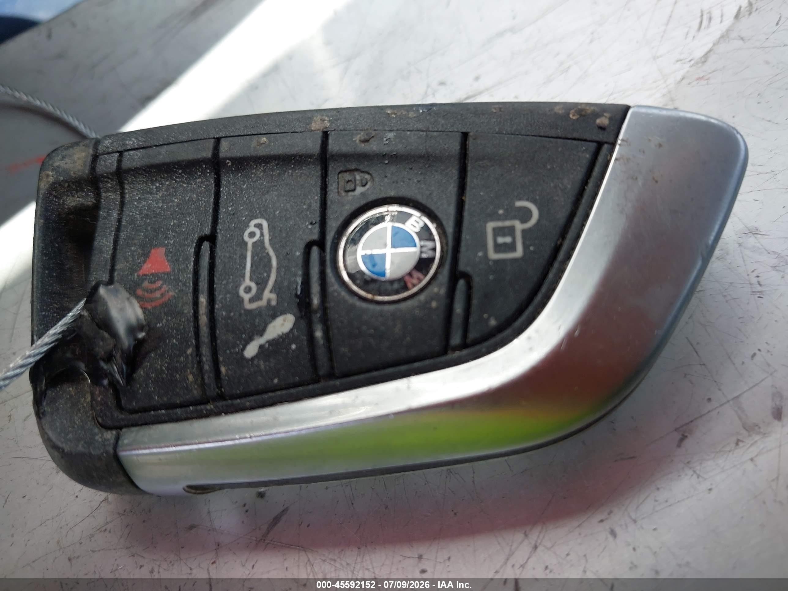 2015 Bmw 320i Xdrive Silver vin: WBA3C3G50FNT52320