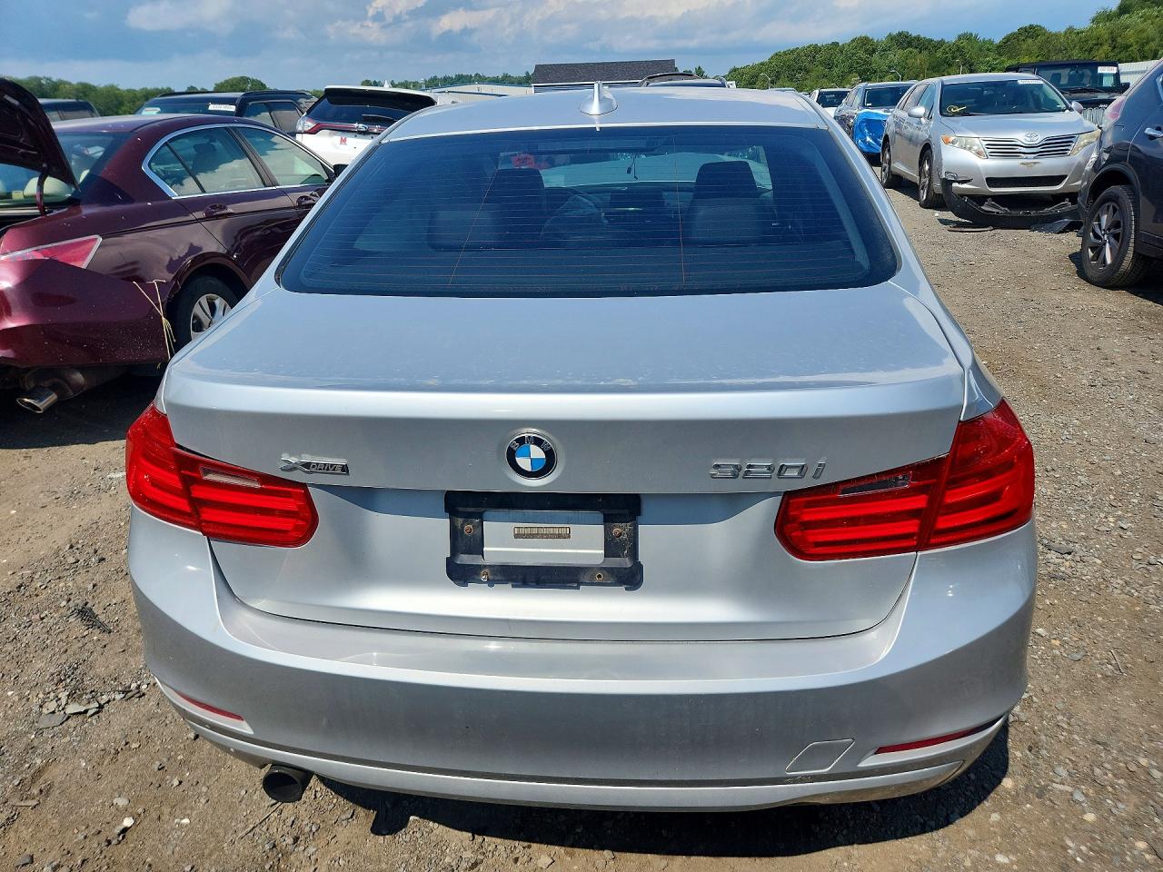 2014 Bmw 320 I Xdrive Серебряный vin: WBA3C3G52ENR25748