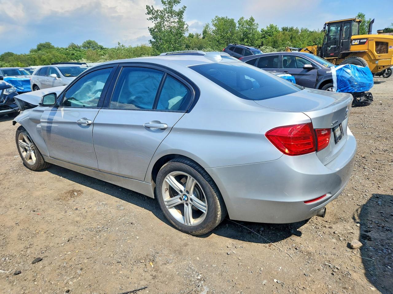 2014 Bmw 320 I Xdrive Серебряный vin: WBA3C3G52ENR25748