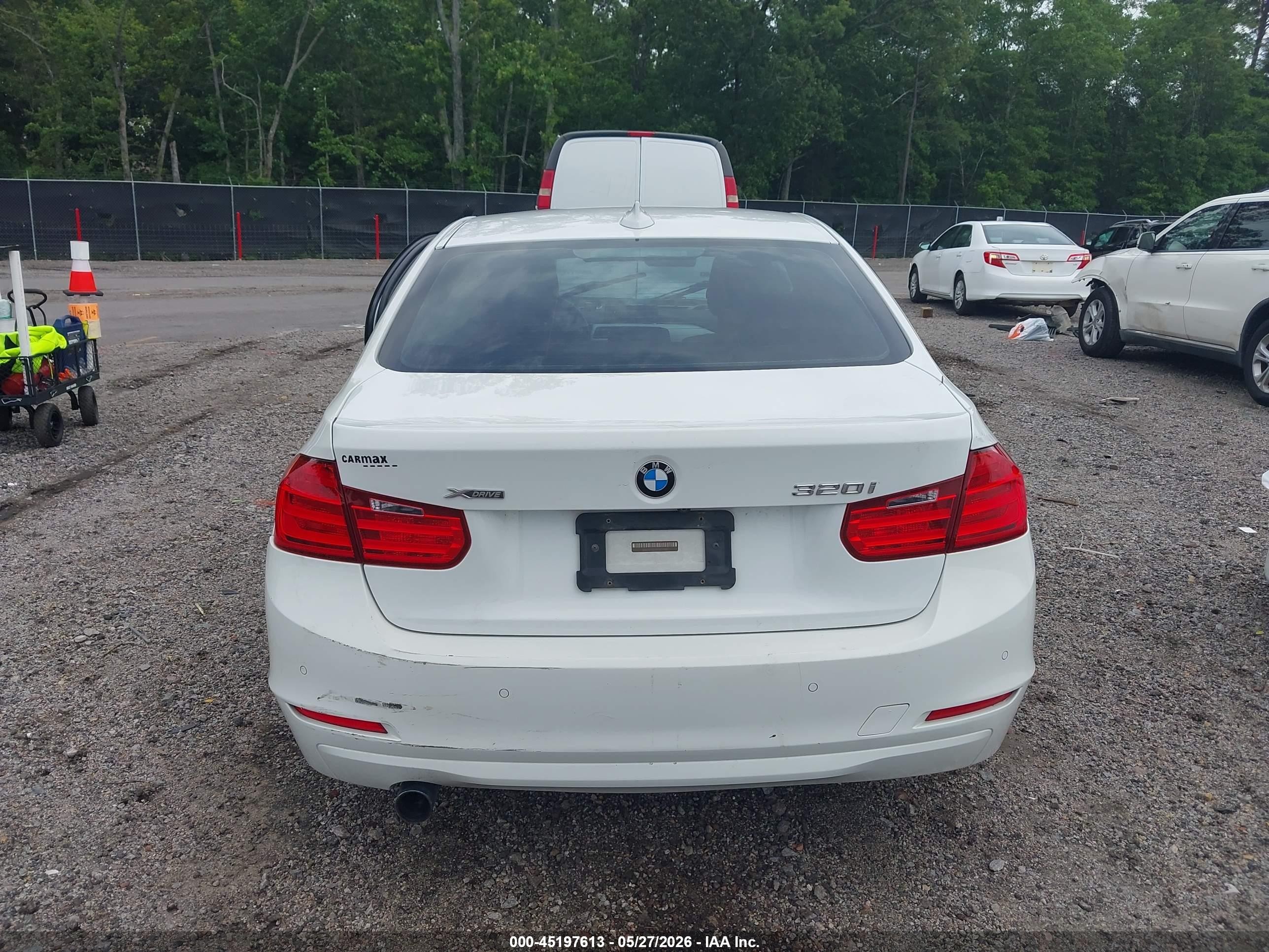2015 Bmw 320i Xdrive White vin: WBA3C3G52FNT51265