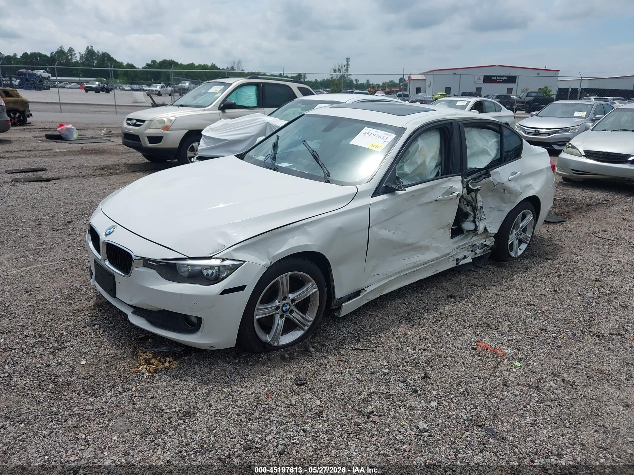 2015 Bmw 320i Xdrive White vin: WBA3C3G52FNT51265