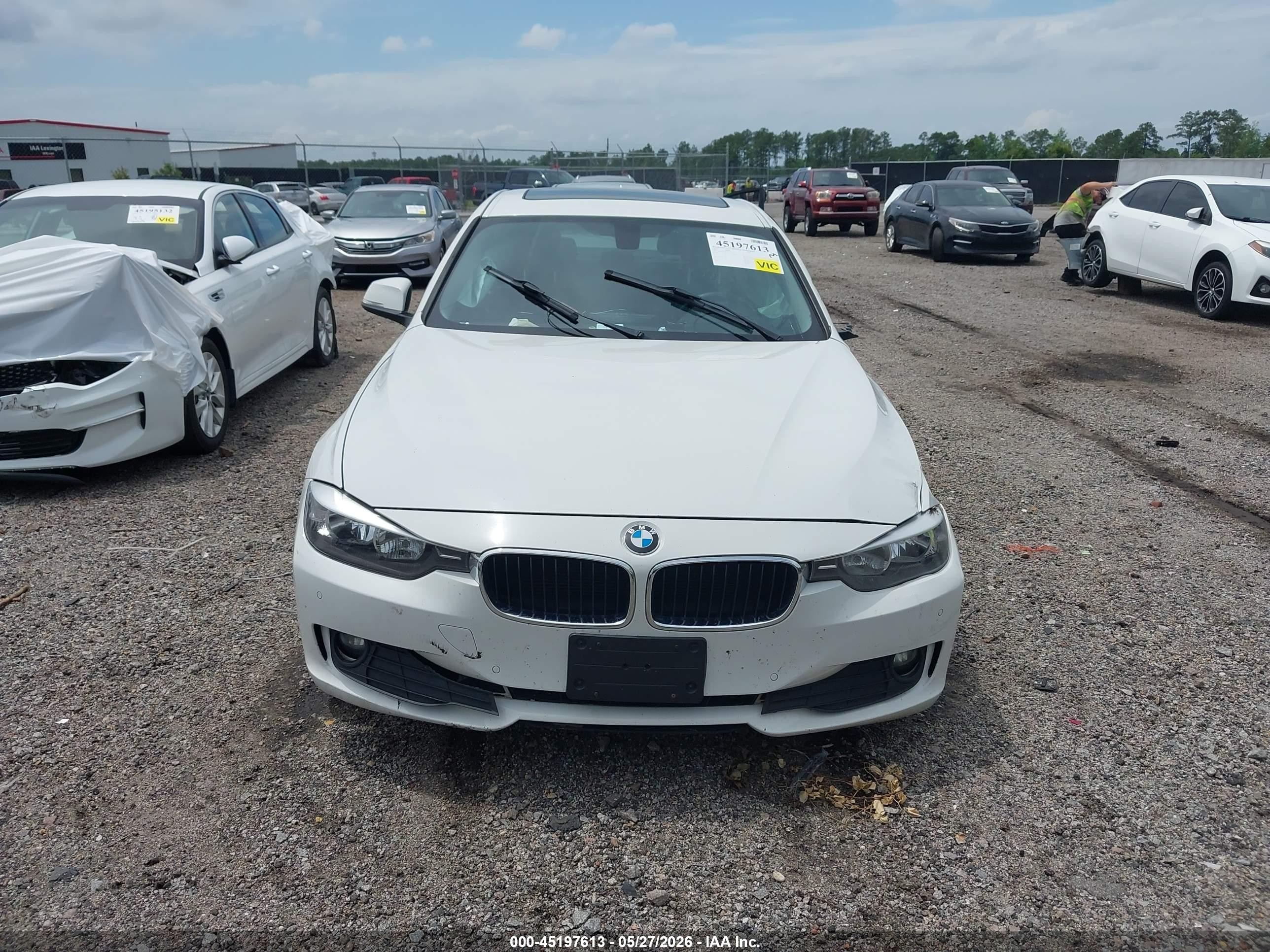 2015 Bmw 320i Xdrive White vin: WBA3C3G52FNT51265