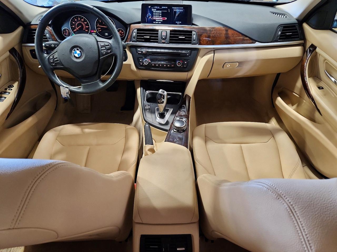 2014 Bmw 320 I Xdrive Blue vin: WBA3C3G53ENR25435