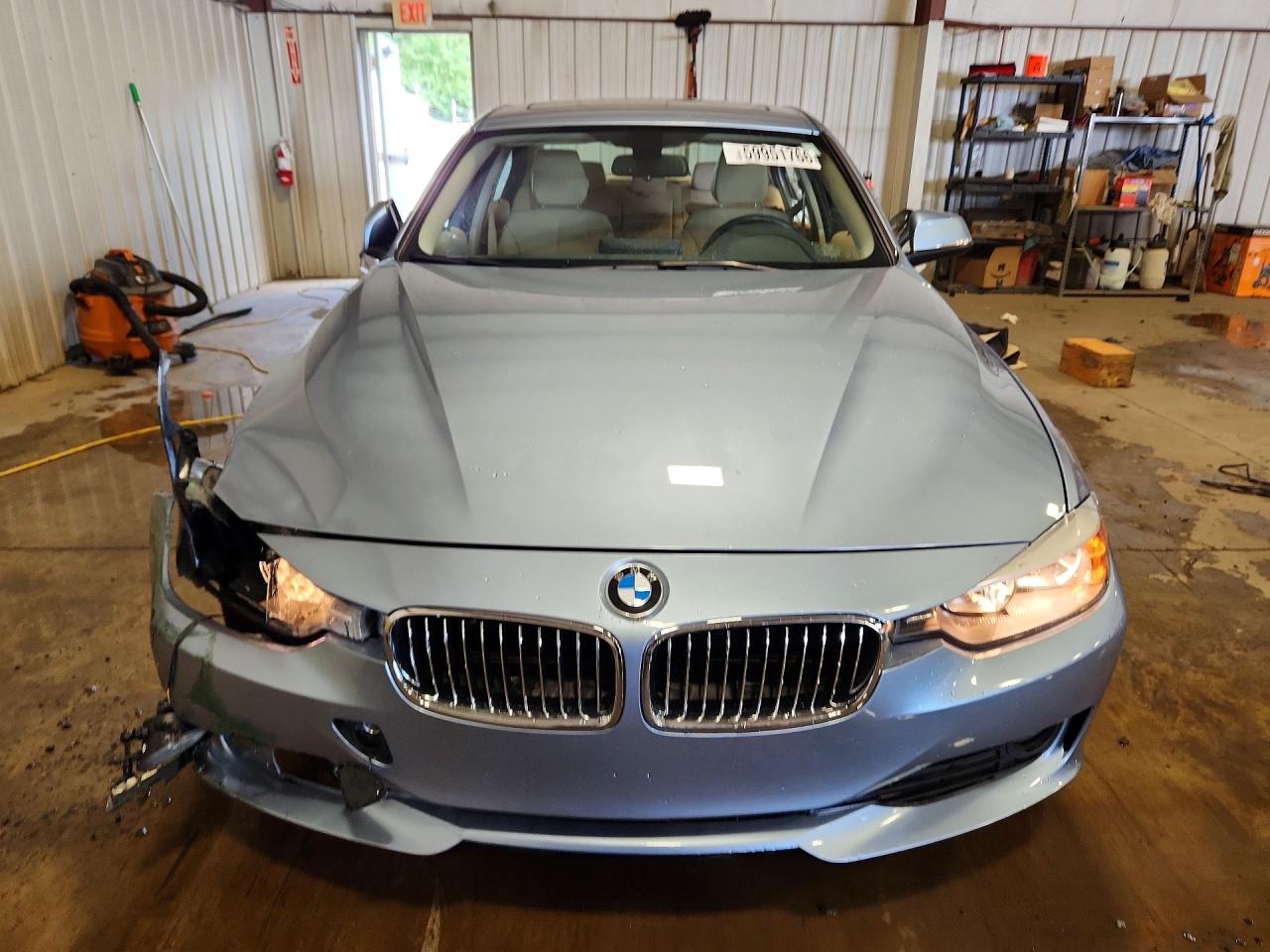 2014 Bmw 320 I Xdrive Blue vin: WBA3C3G53ENR25435