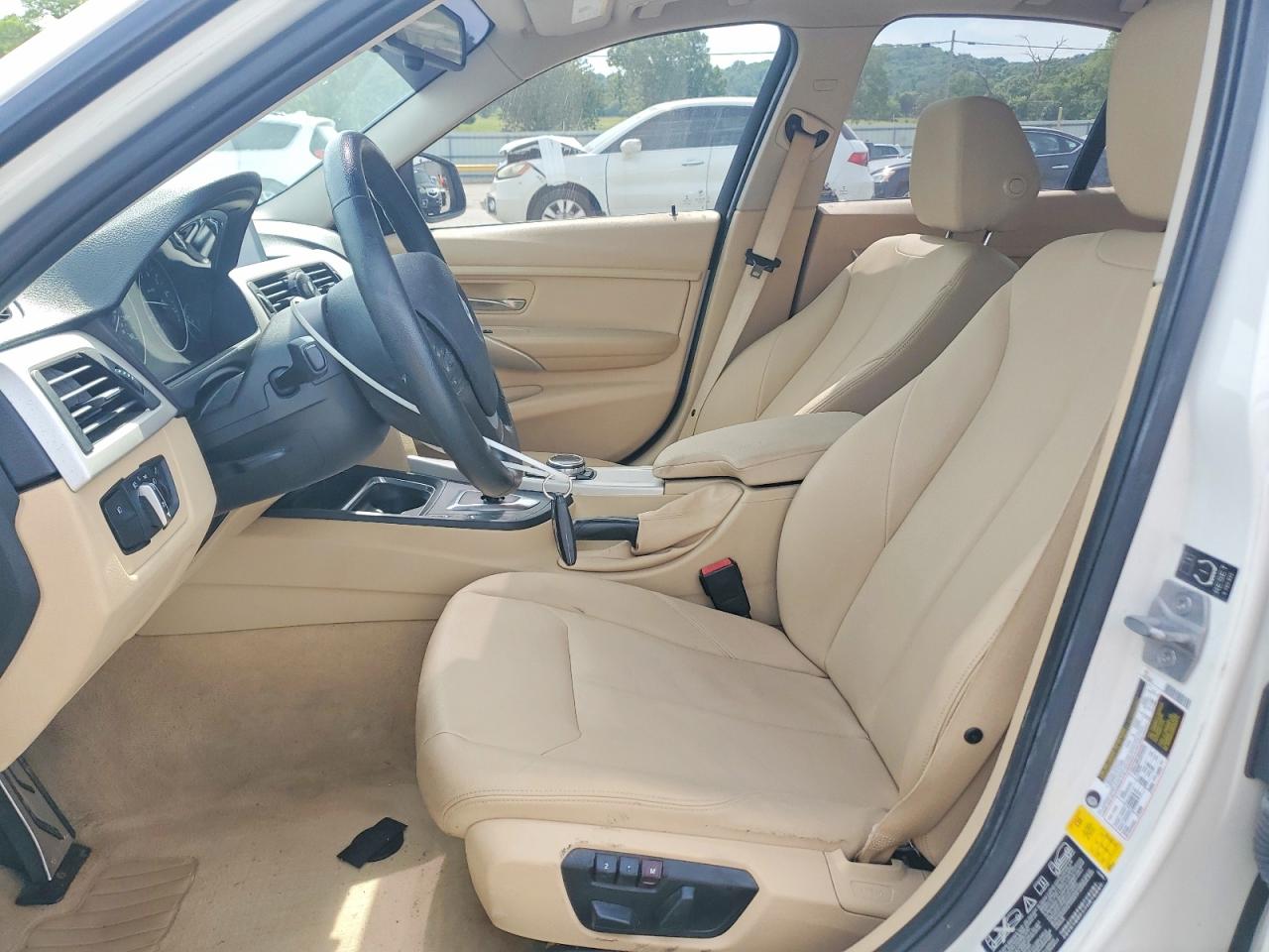2014 Bmw 320 I Xdrive White vin: WBA3C3G53ENS72010