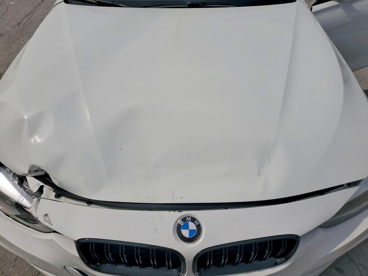 2014 Bmw 320 I Xdrive White vin: WBA3C3G53ENS72010