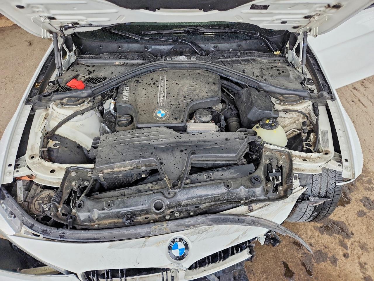 2015 Bmw 320 I Xdrive White vin: WBA3C3G53FNS73661