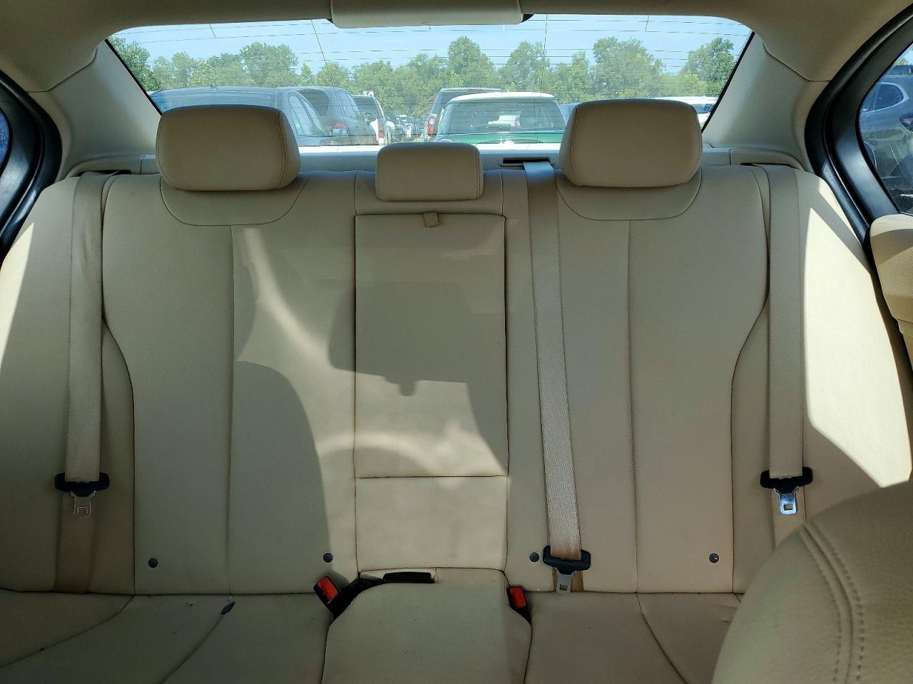 2014 Bmw 320 I Xdrive Silver vin: WBA3C3G54ENS67558