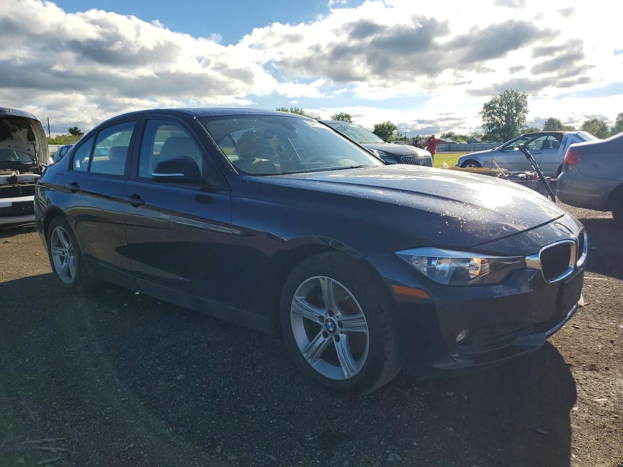 2014 Bmw 320 Blue vin: WBA3C3G54ENS70802