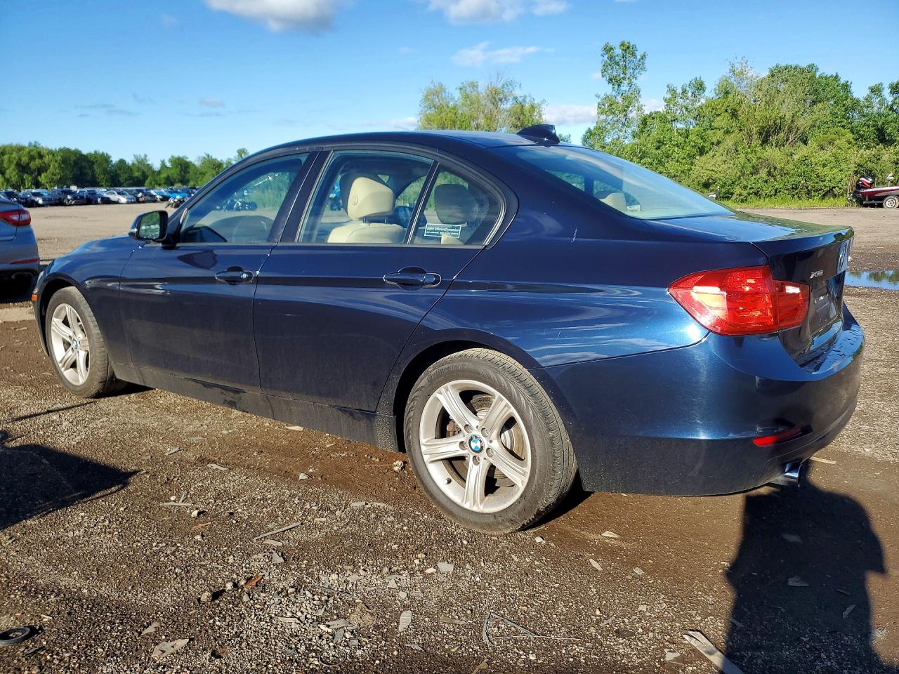2014 Bmw 320 Blue vin: WBA3C3G54ENS70802