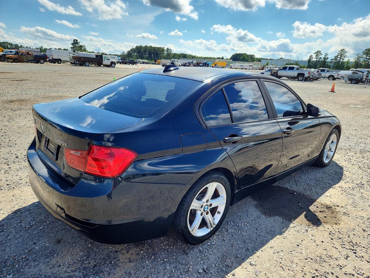 2015 Bmw 320 I Xdrive Black vin: WBA3C3G54FNT51512