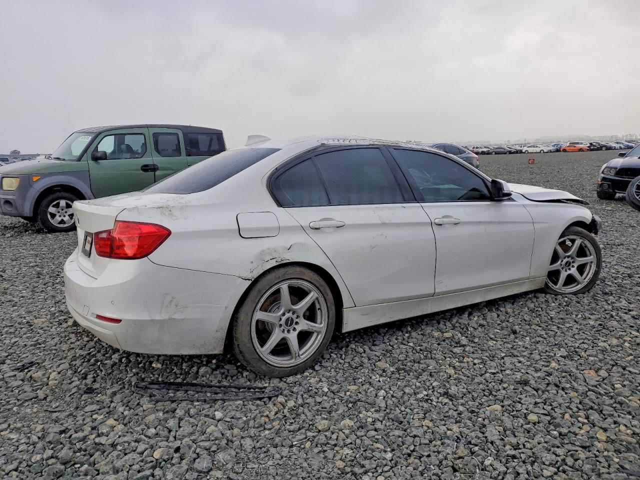 2015 Bmw 320 I Xdrive White vin: WBA3C3G54FNT52224