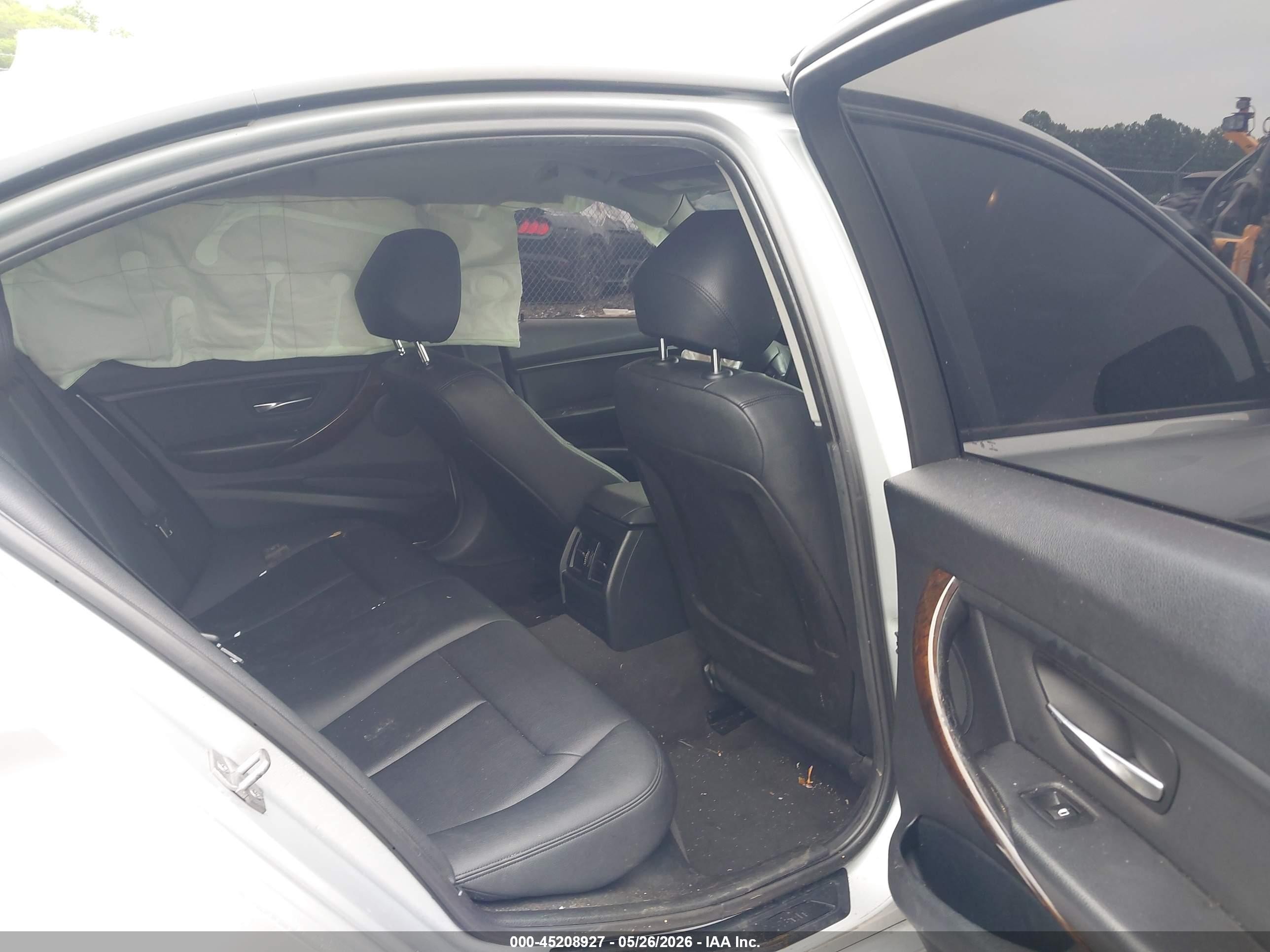 2015 Bmw 320i Xdrive Silver vin: WBA3C3G56FNT51429
