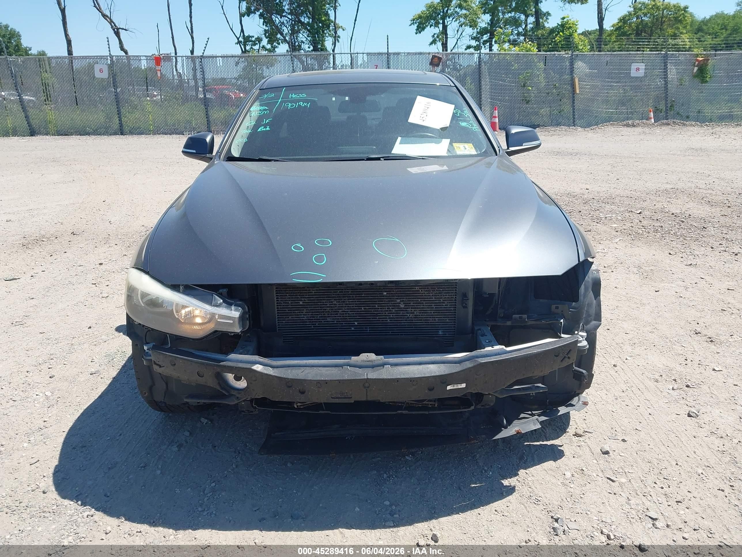 2015 Bmw 320i Xdrive Gray vin: WBA3C3G57FNS73517