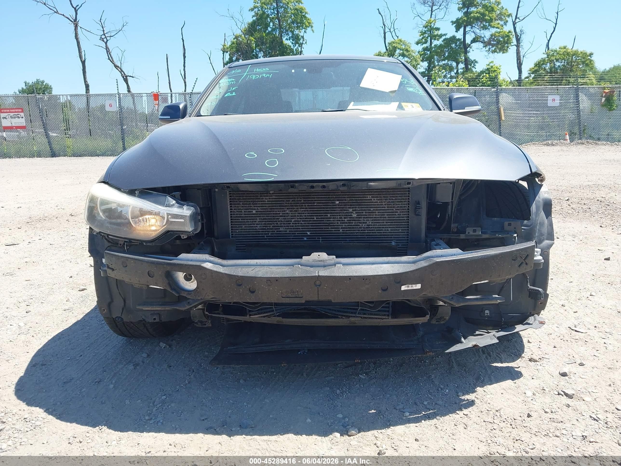 2015 Bmw 320i Xdrive Gray vin: WBA3C3G57FNS73517