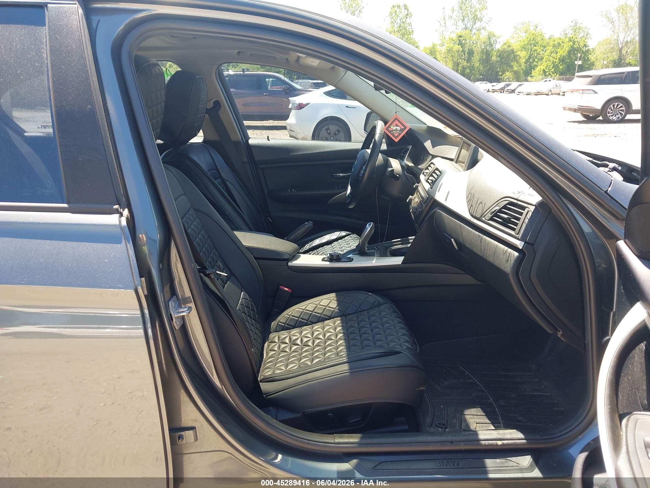 2015 Bmw 320i Xdrive Gray vin: WBA3C3G57FNS73517