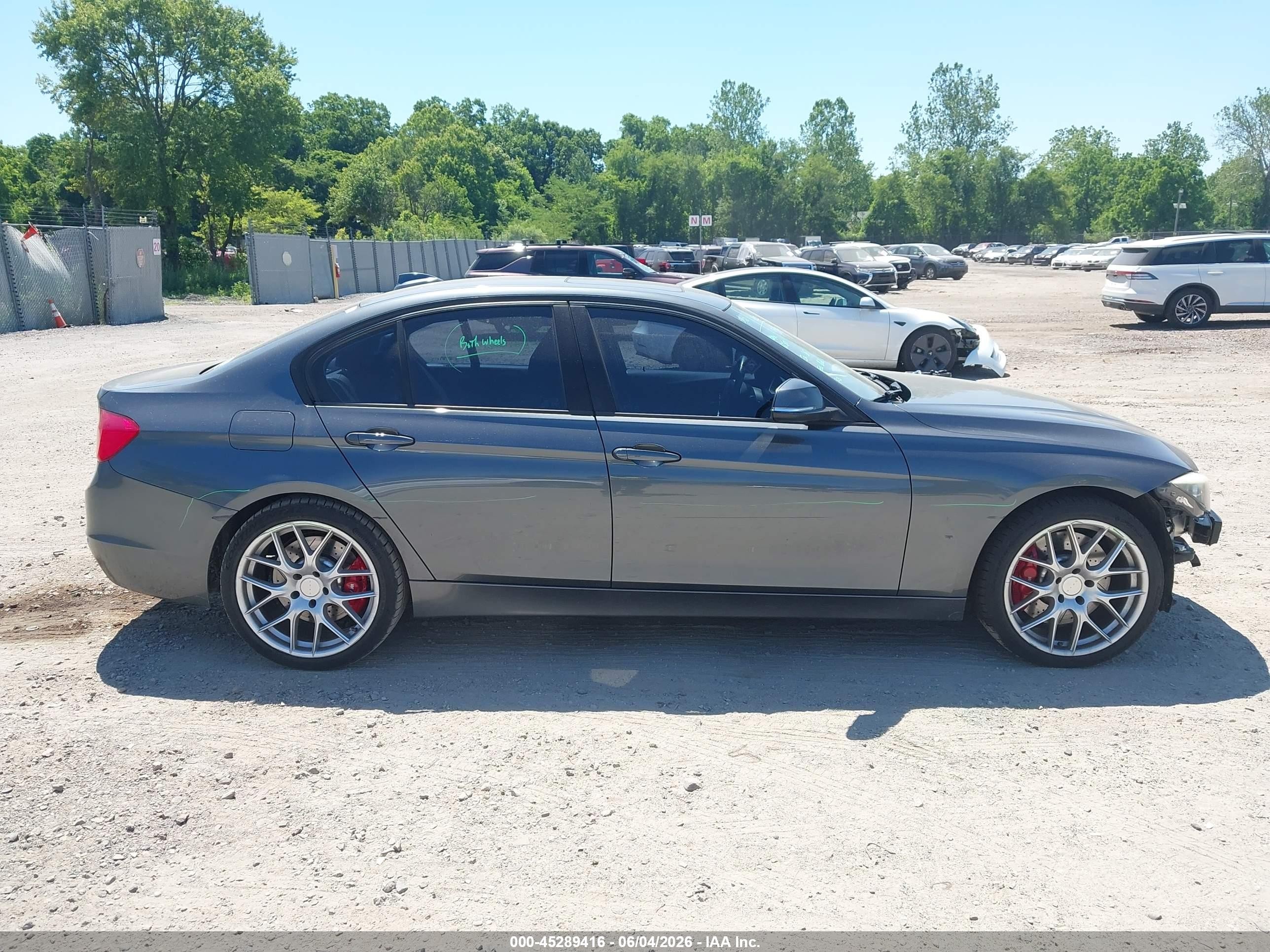 2015 Bmw 320i Xdrive Gray vin: WBA3C3G57FNS73517