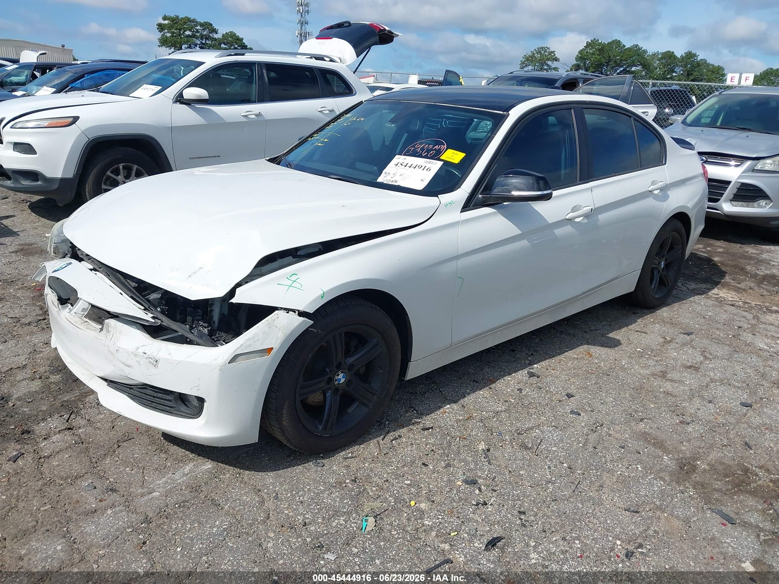 2015 Bmw 320i Xdrive White vin: WBA3C3G57FNT51679