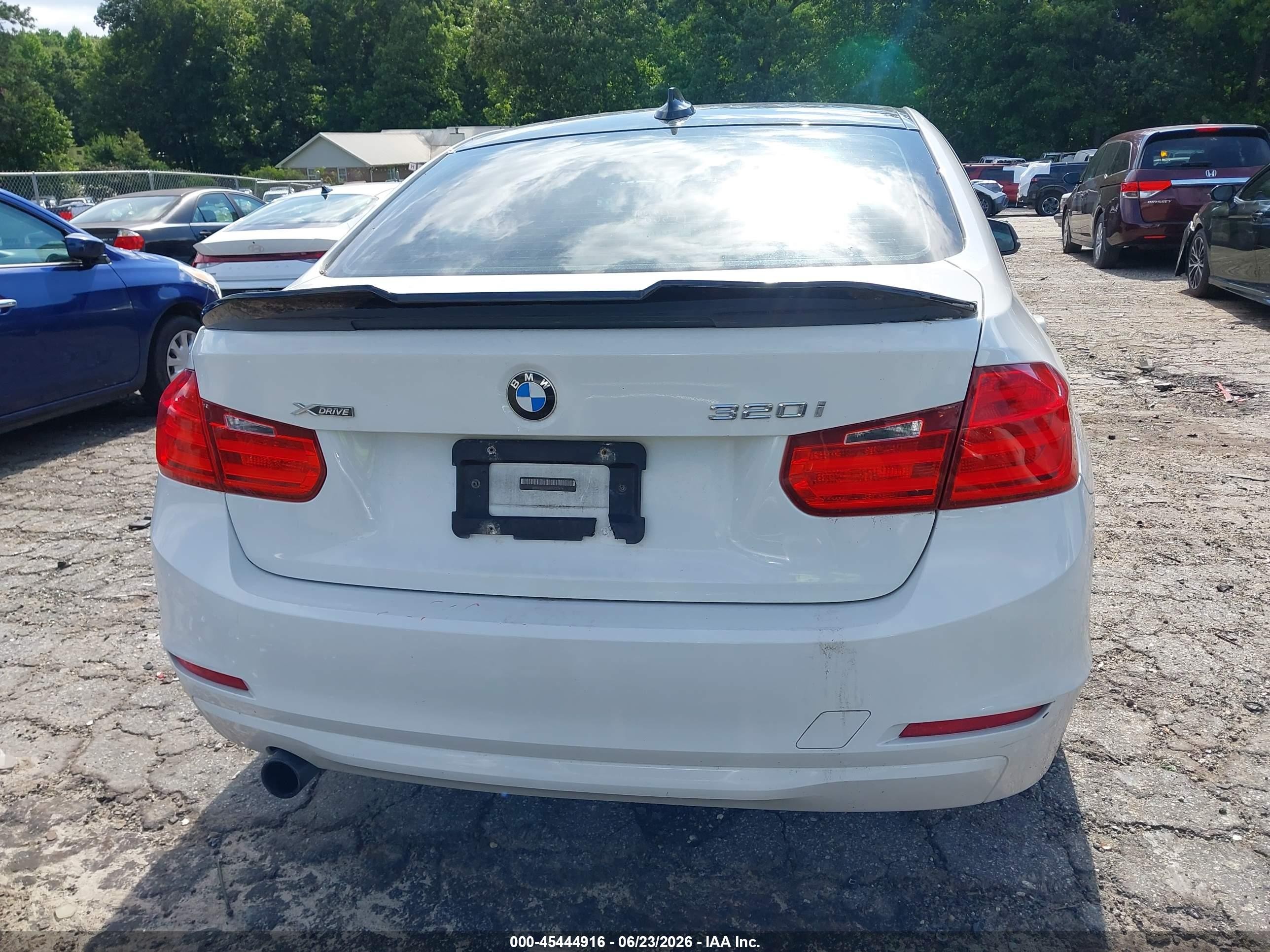 2015 Bmw 320i Xdrive White vin: WBA3C3G57FNT51679