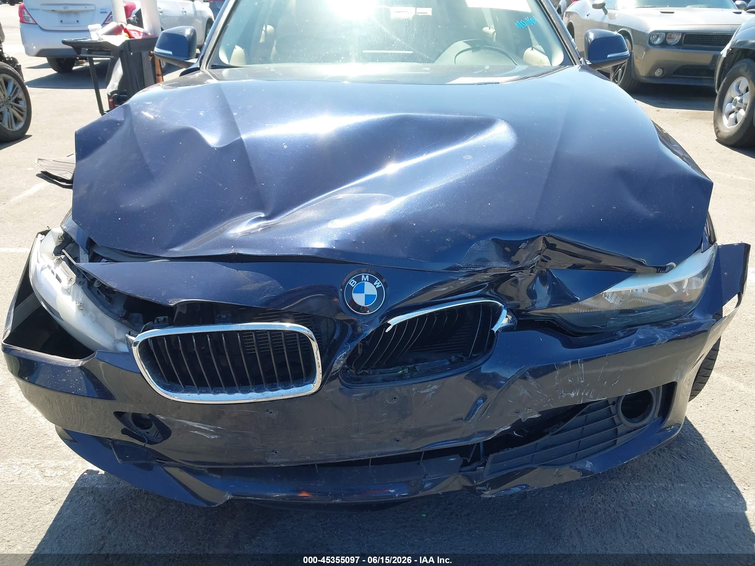 2015 Bmw 320i Xdrive Blue vin: WBA3C3G58FNS73414