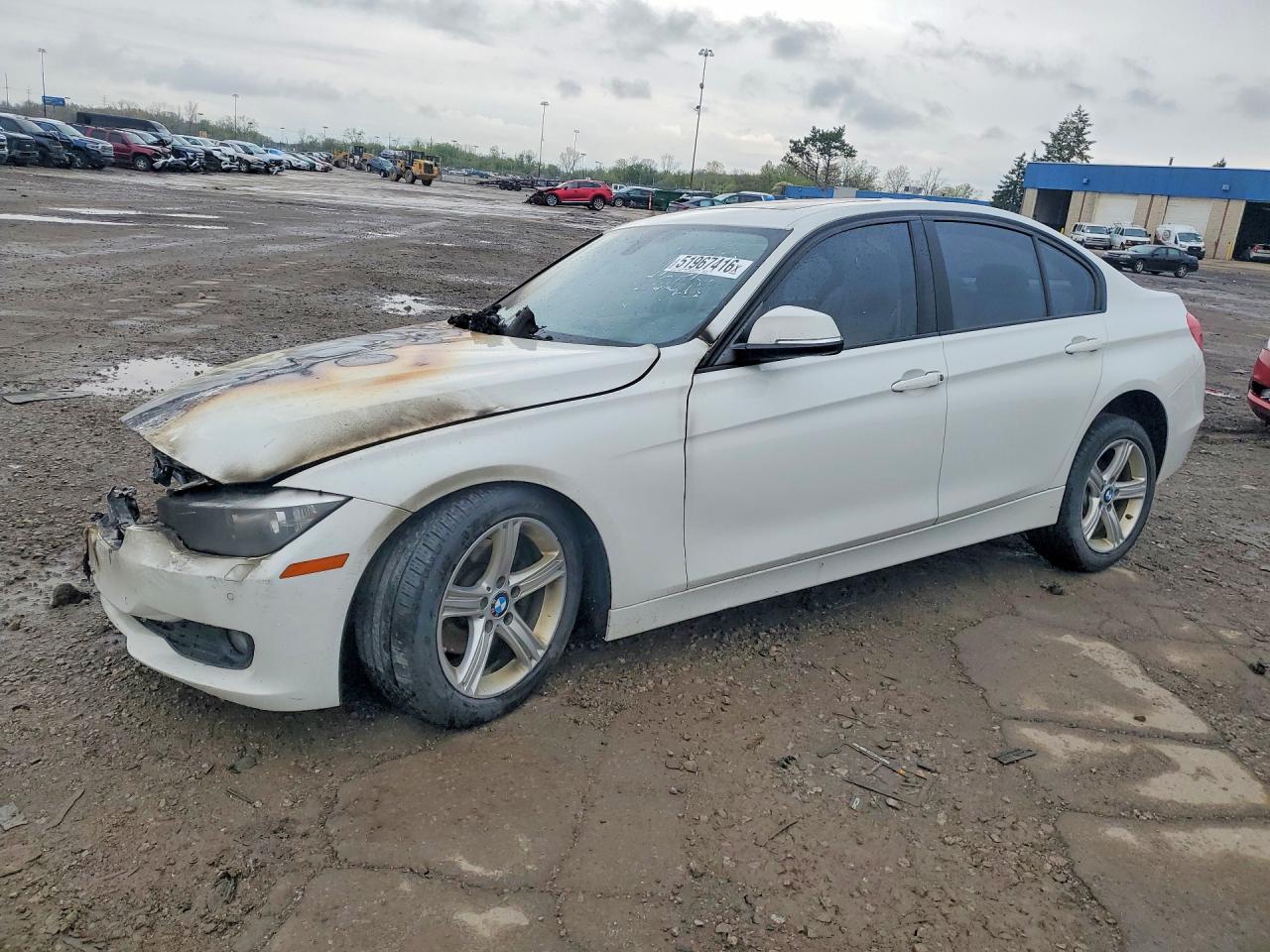 2015 Bmw 320 I Xdrive Белый vin: WBA3C3G58FNS74692