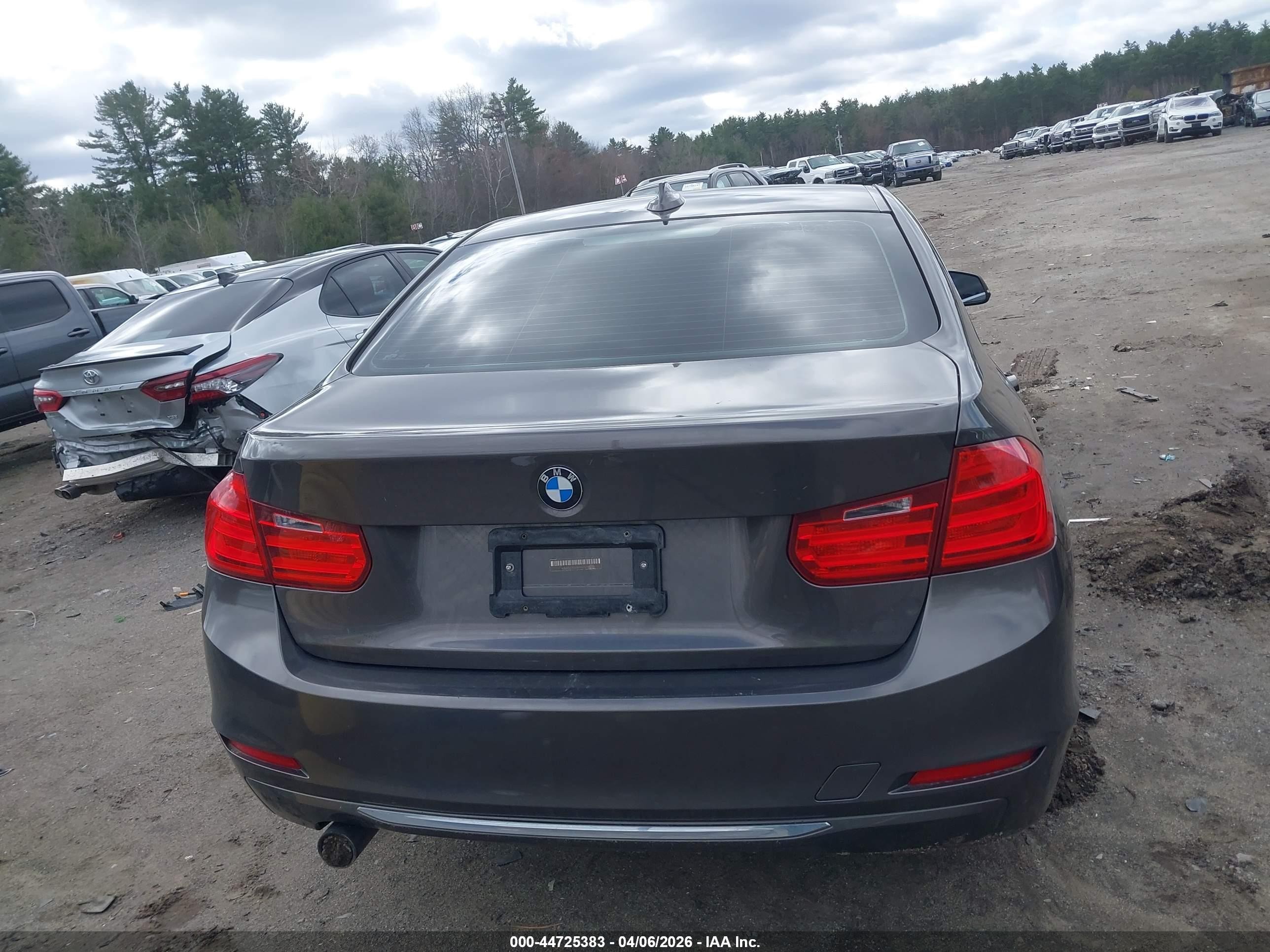 2015 Bmw 320i Xdrive Gray vin: WBA3C3G58FNS75700