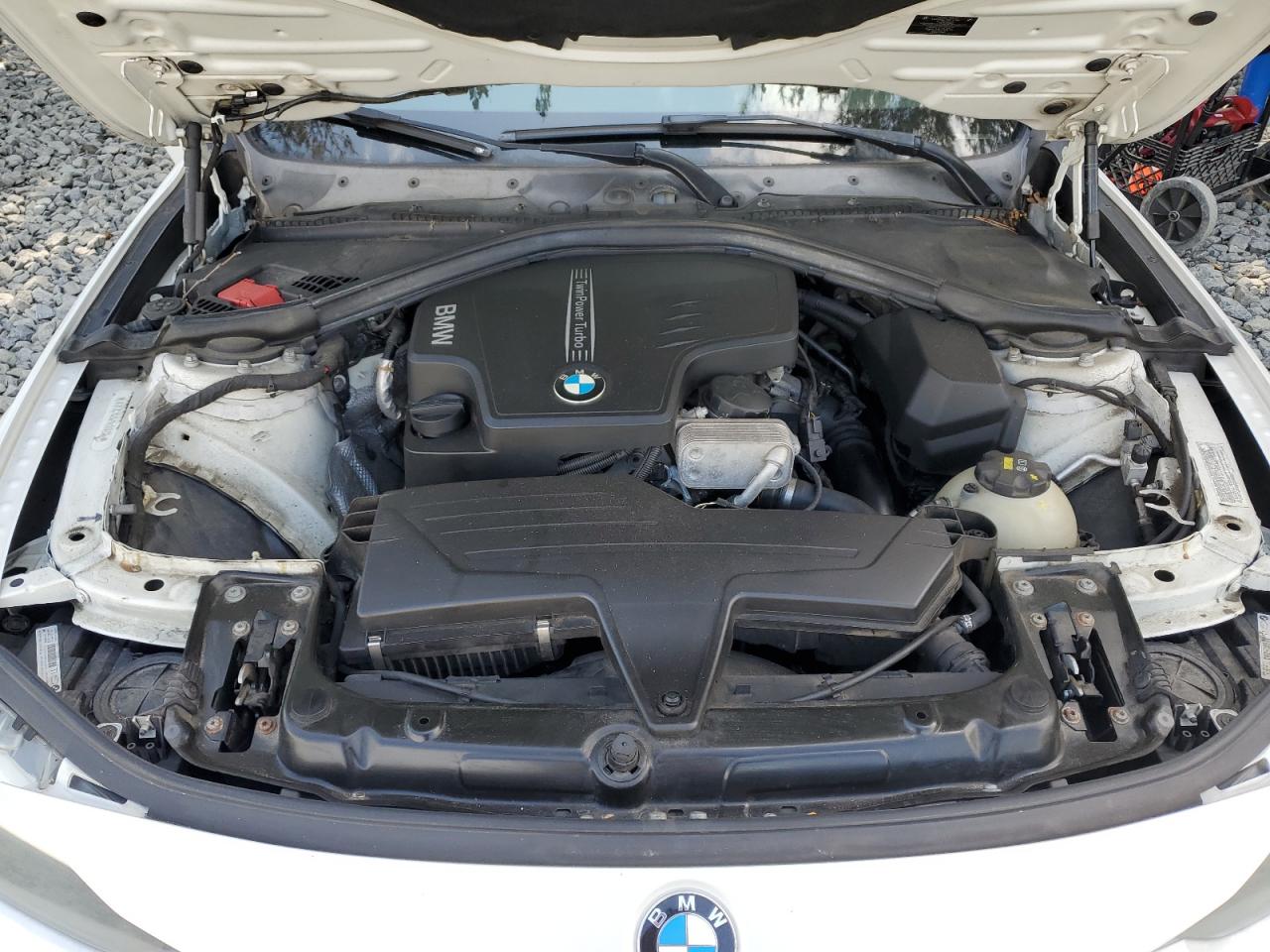 2015 Bmw 320 I Xdrive White vin: WBA3C3G58FNS76734
