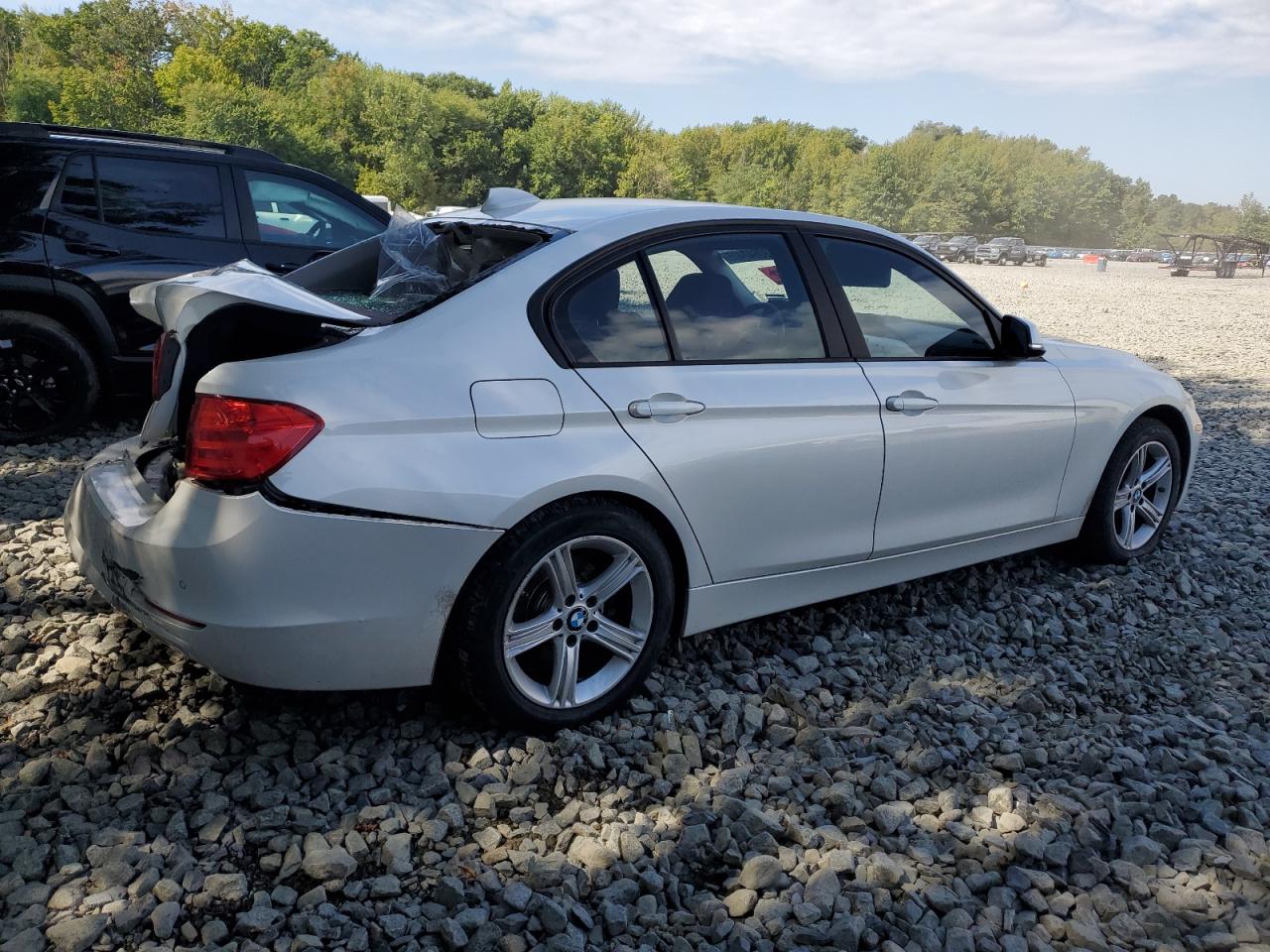2015 Bmw 320 I Xdrive White vin: WBA3C3G58FNS76734