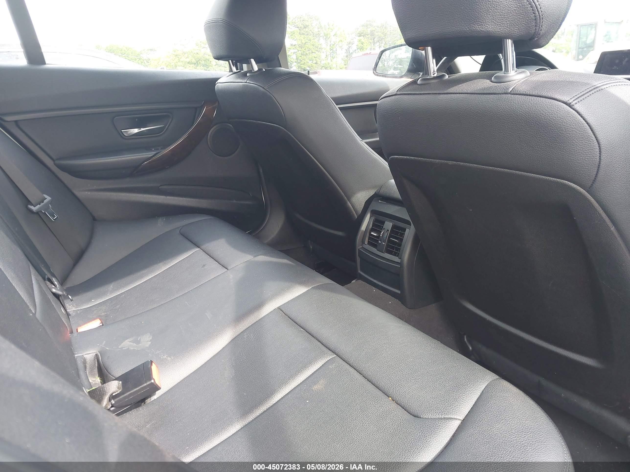 2015 Bmw 320i Xdrive White vin: WBA3C3G59FNT51134