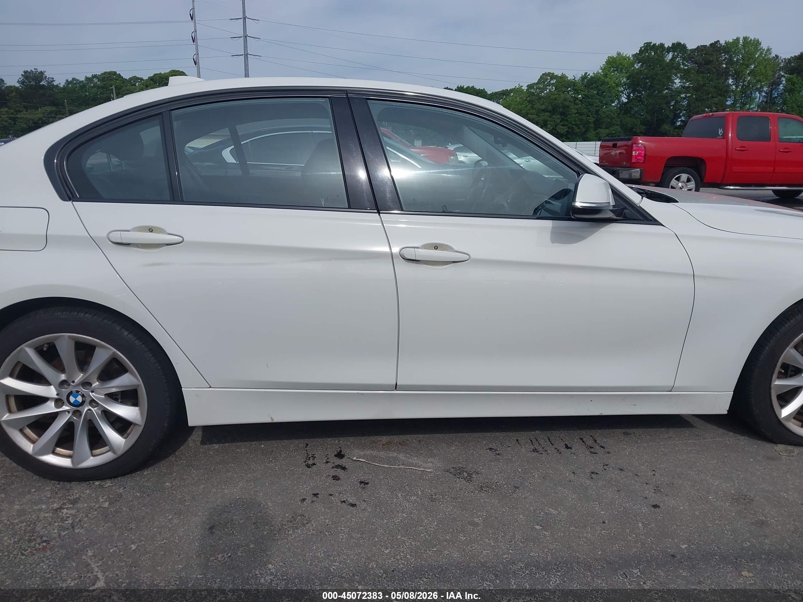 2015 Bmw 320i Xdrive White vin: WBA3C3G59FNT51134