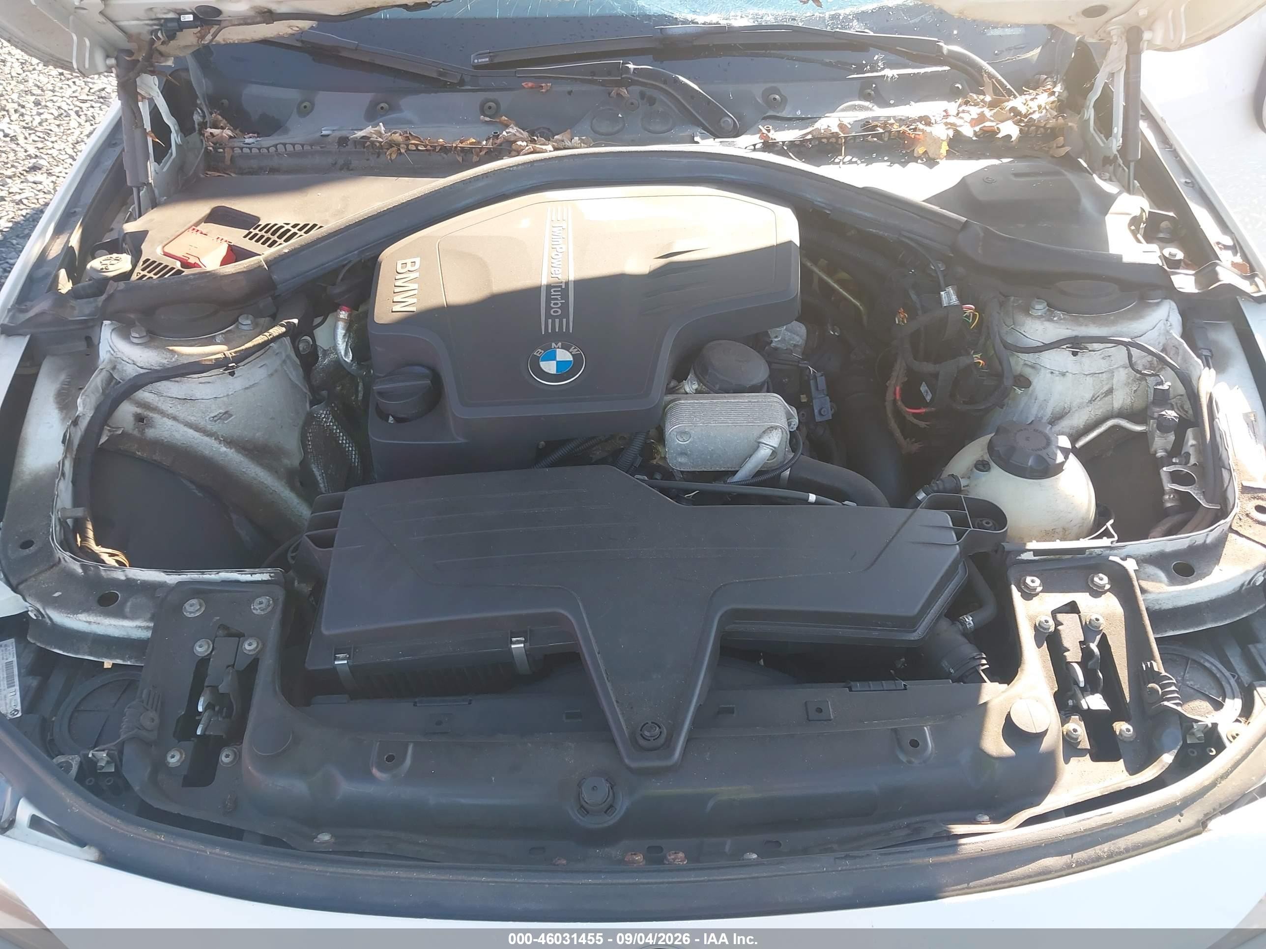 2014 Bmw 320i Xdrive Белый vin: WBA3C3G5XENR25478