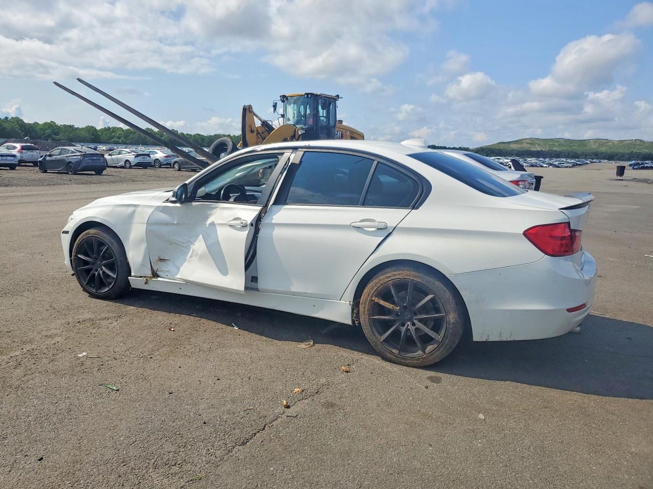 2014 Bmw 320 I Xdrive White vin: WBA3C3G5XENS70626