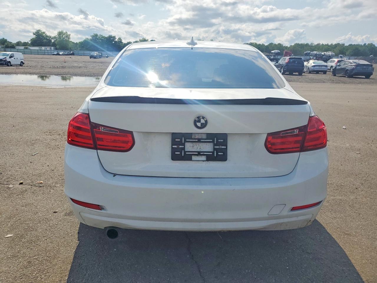 2014 Bmw 320 I Xdrive White vin: WBA3C3G5XENS70626