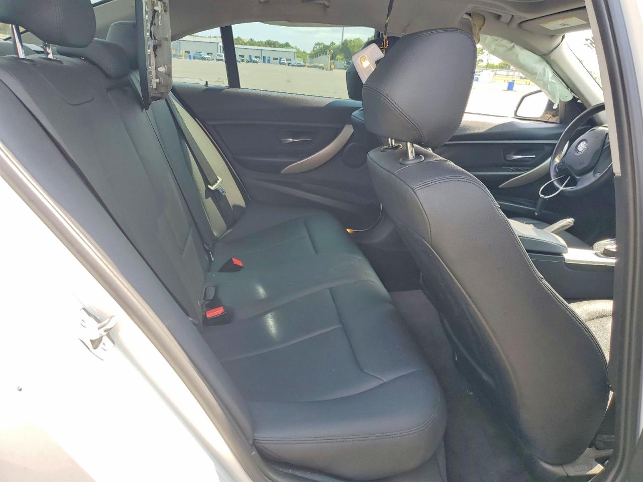 2014 Bmw 320 I Xdrive White vin: WBA3C3G5XENS70626
