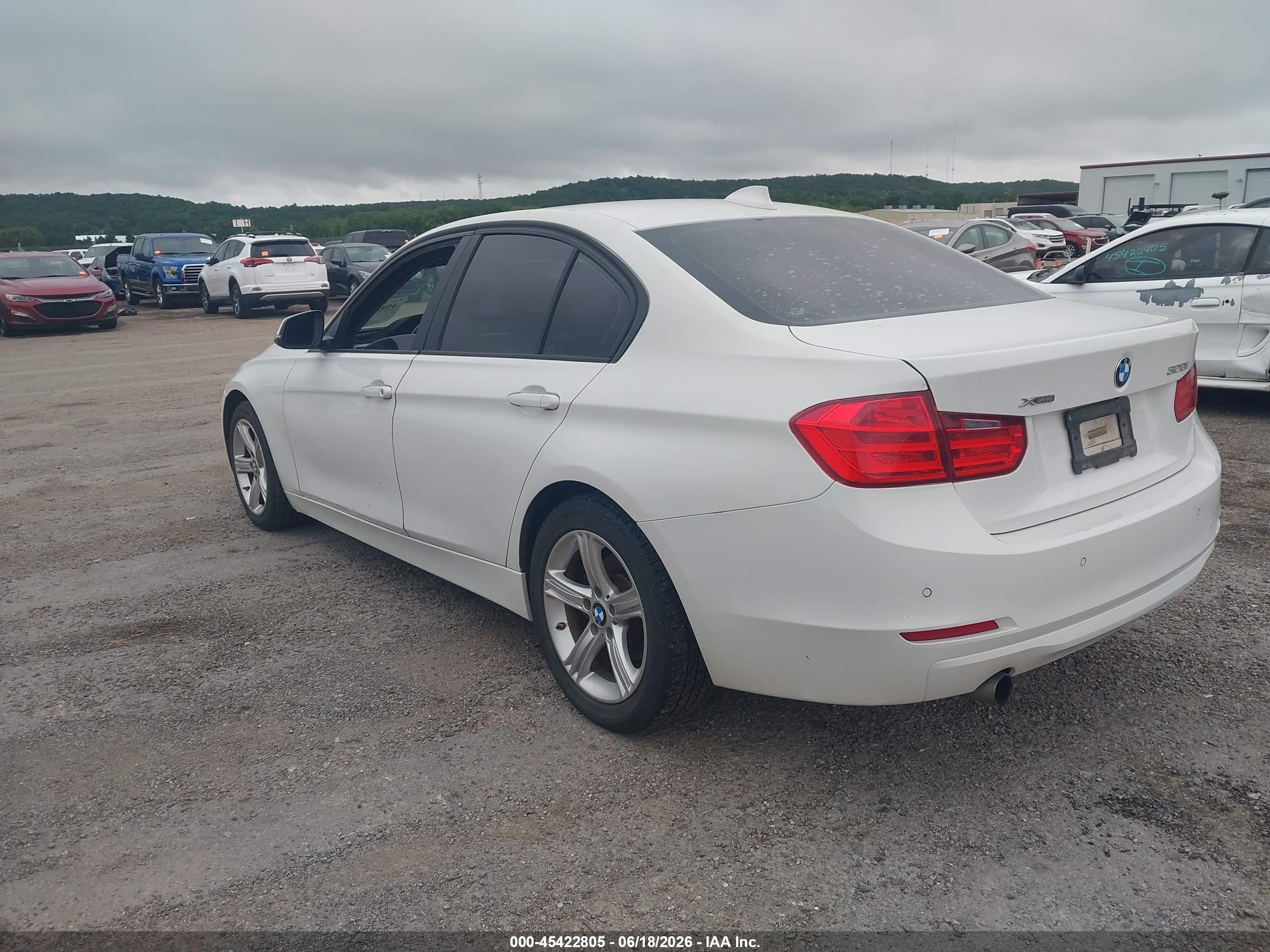 2015 Bmw 320i Xdrive White vin: WBA3C3G5XFNS74385