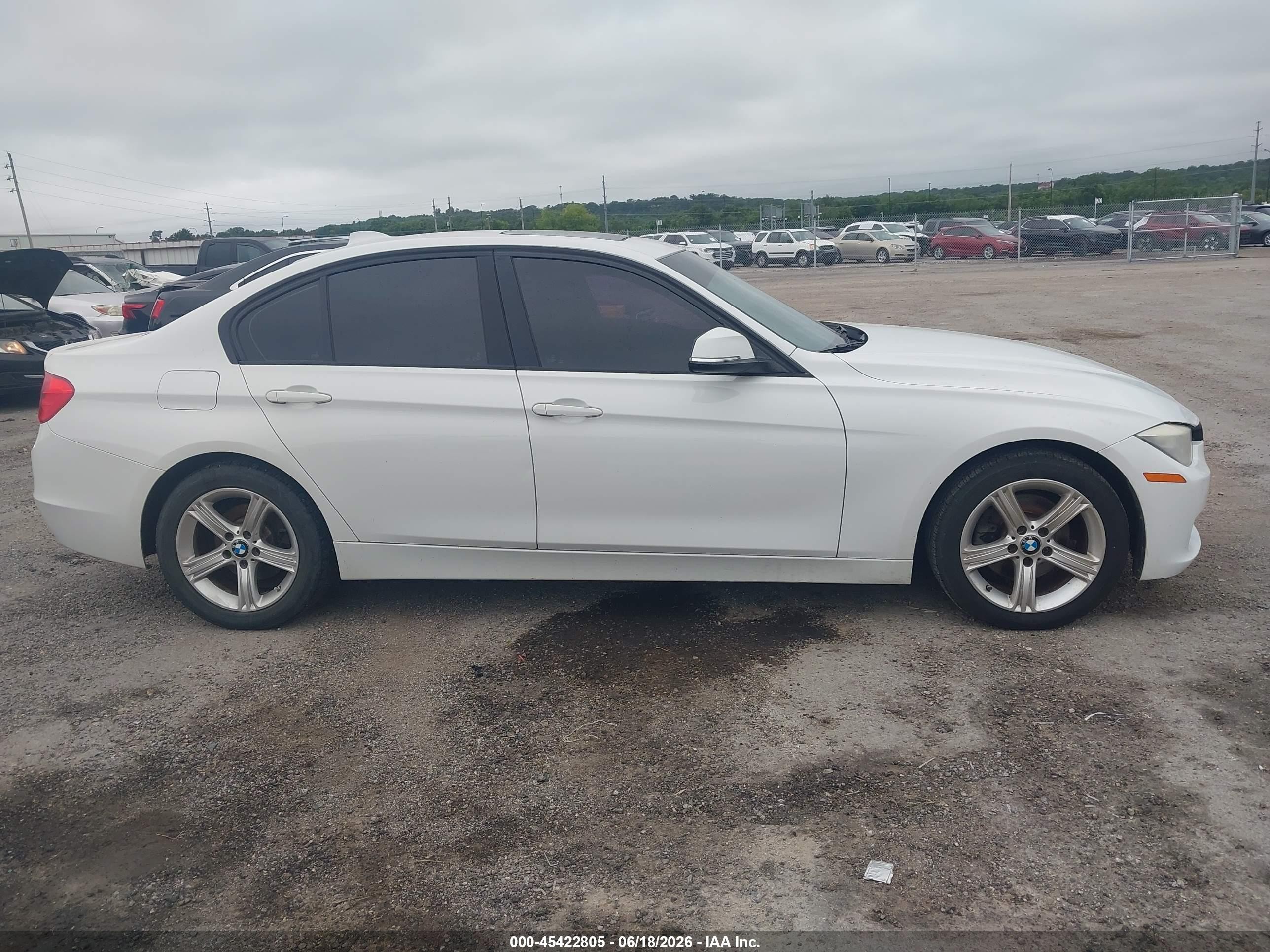 2015 Bmw 320i Xdrive White vin: WBA3C3G5XFNS74385
