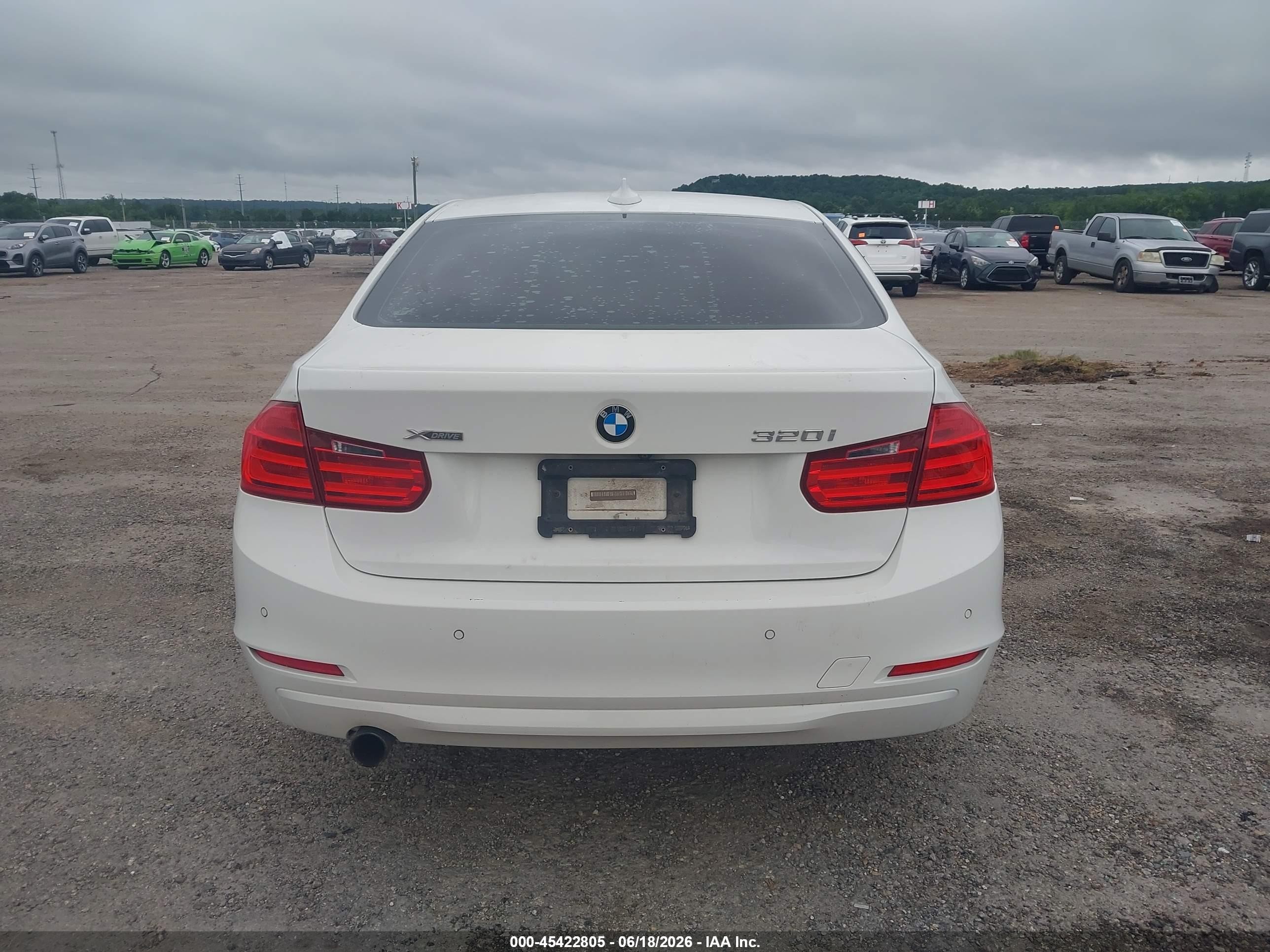 2015 Bmw 320i Xdrive White vin: WBA3C3G5XFNS74385