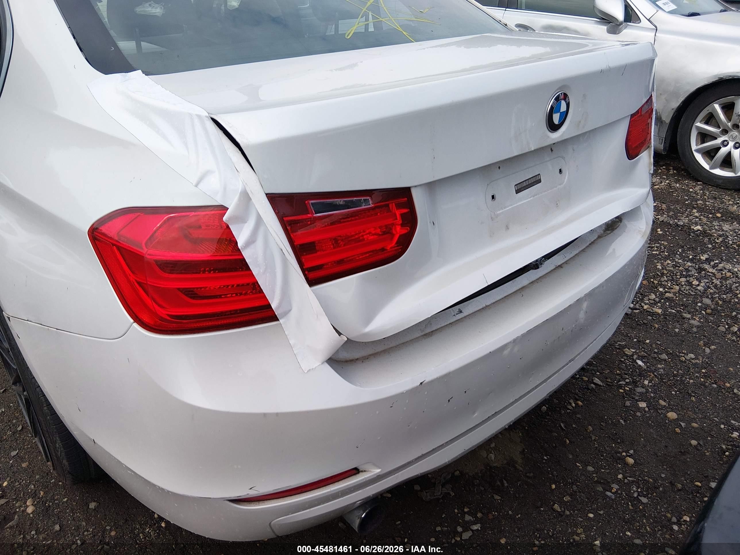 2015 Bmw 320i Xdrive White vin: WBA3C3G5XFNS74483