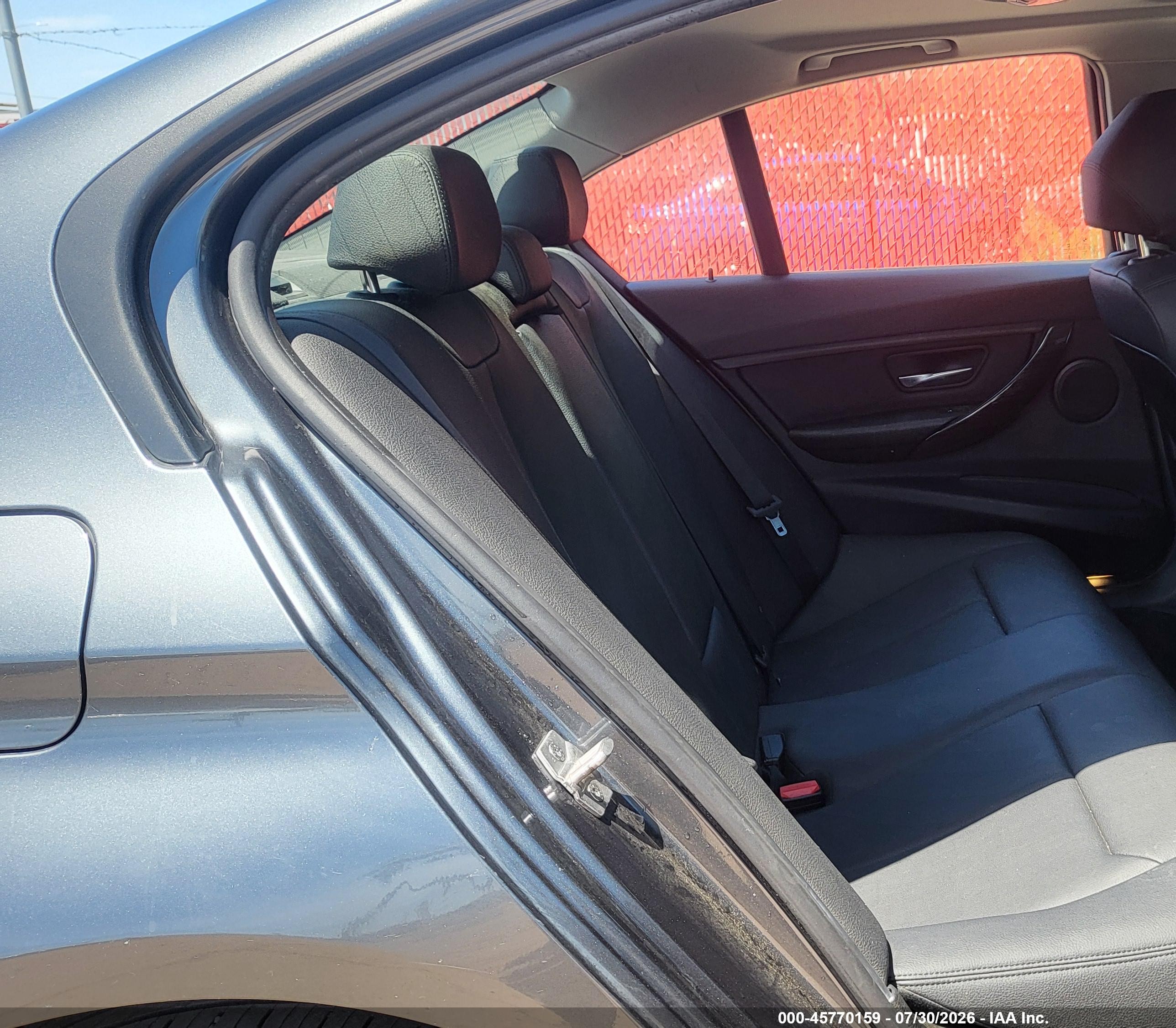 2015 Bmw 320i Xdrive Gray vin: WBA3C3G5XFNS75018