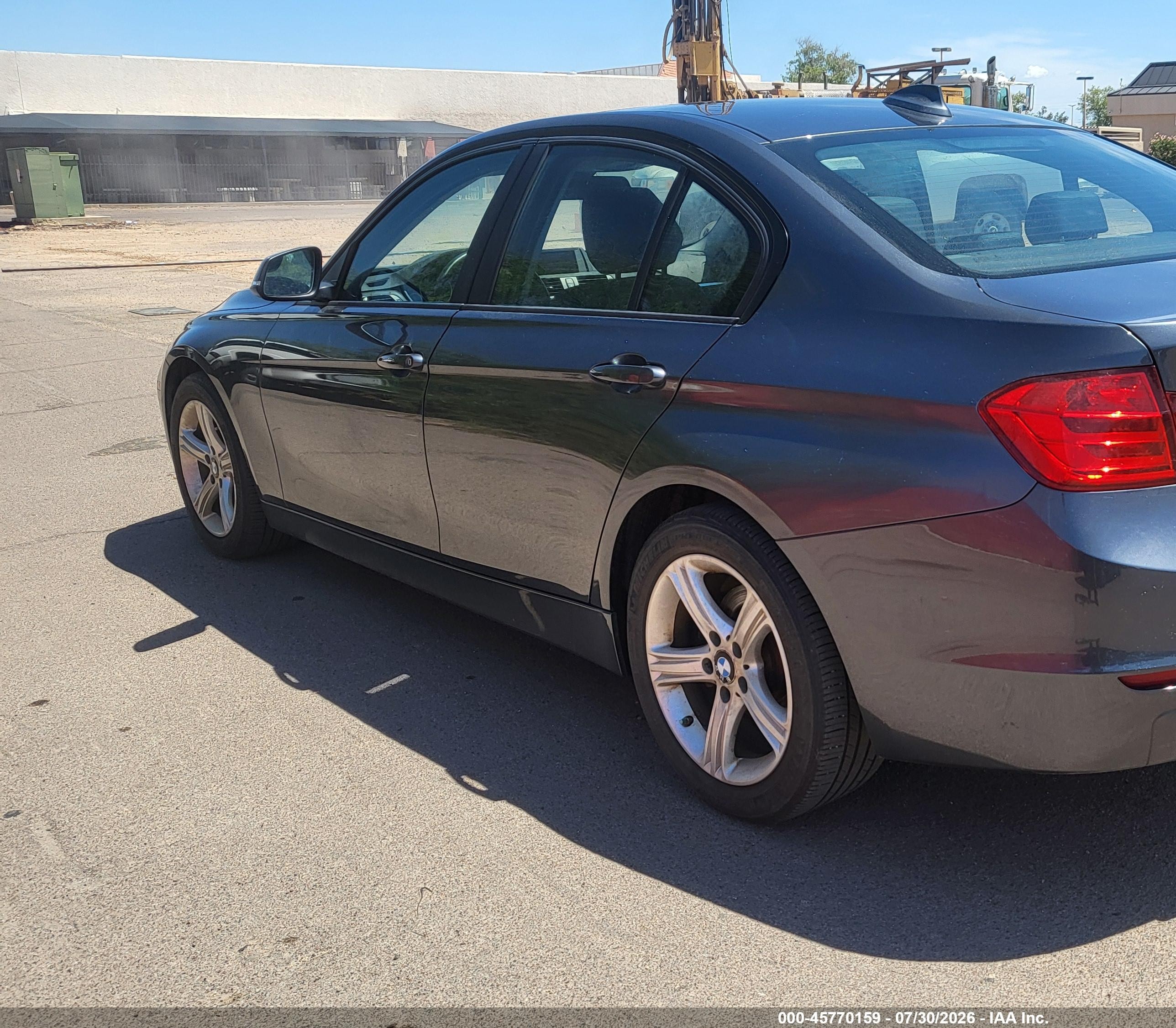 2015 Bmw 320i Xdrive Gray vin: WBA3C3G5XFNS75018