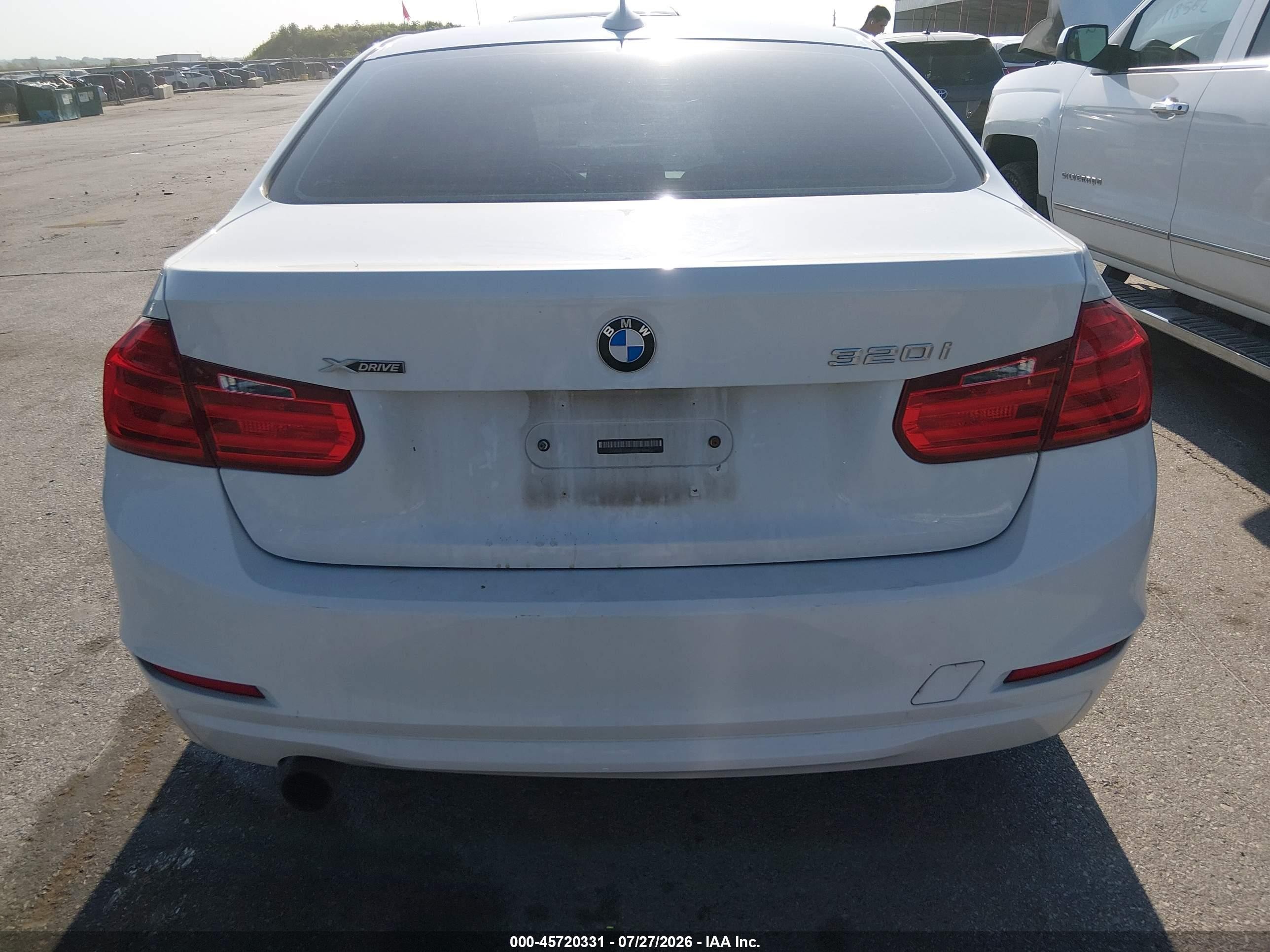 2015 Bmw 320i Xdrive White vin: WBA3C3G5XFNS76489